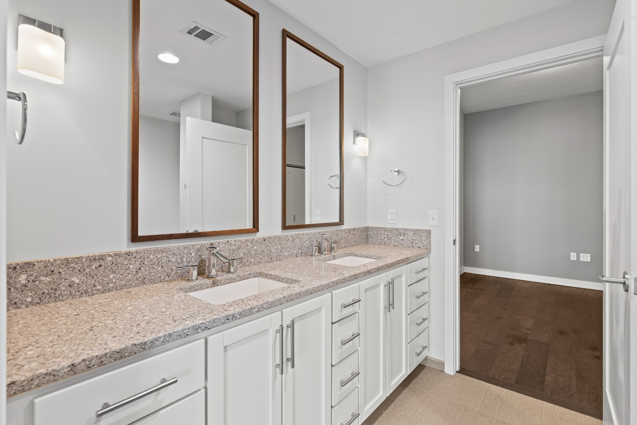 1212 Laurel St Unit: 1214