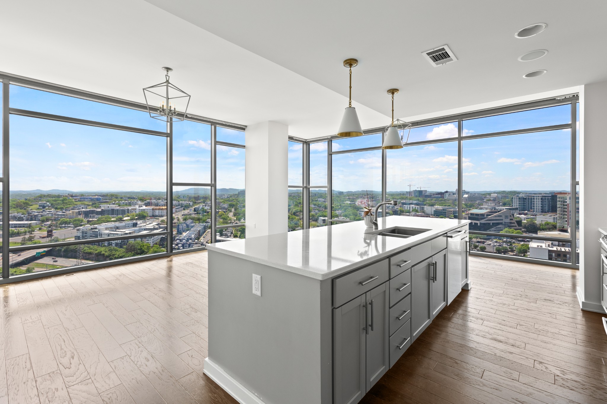 1212 Laurel St Unit: 2213