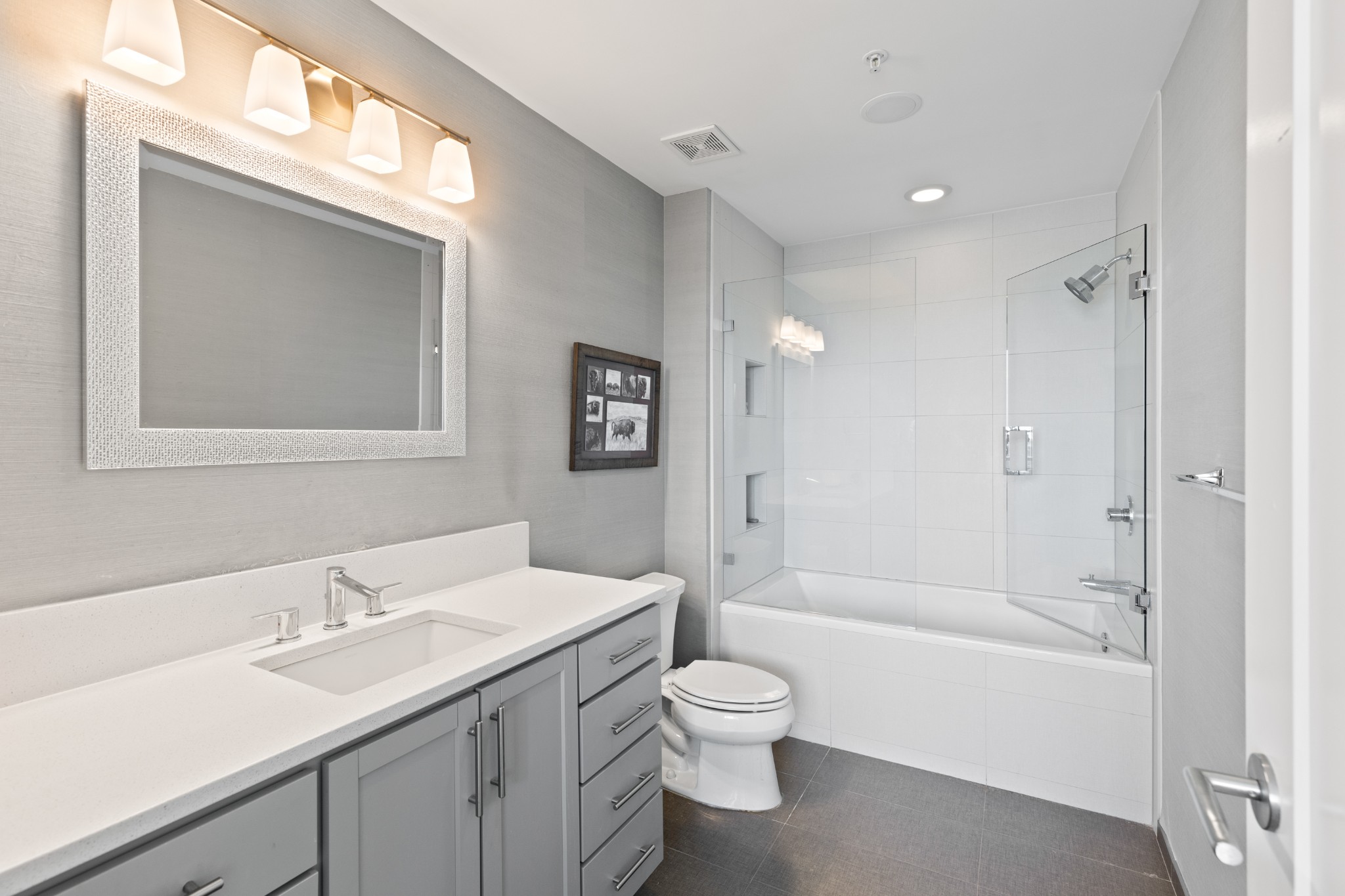 1212 Laurel St Unit: 2213