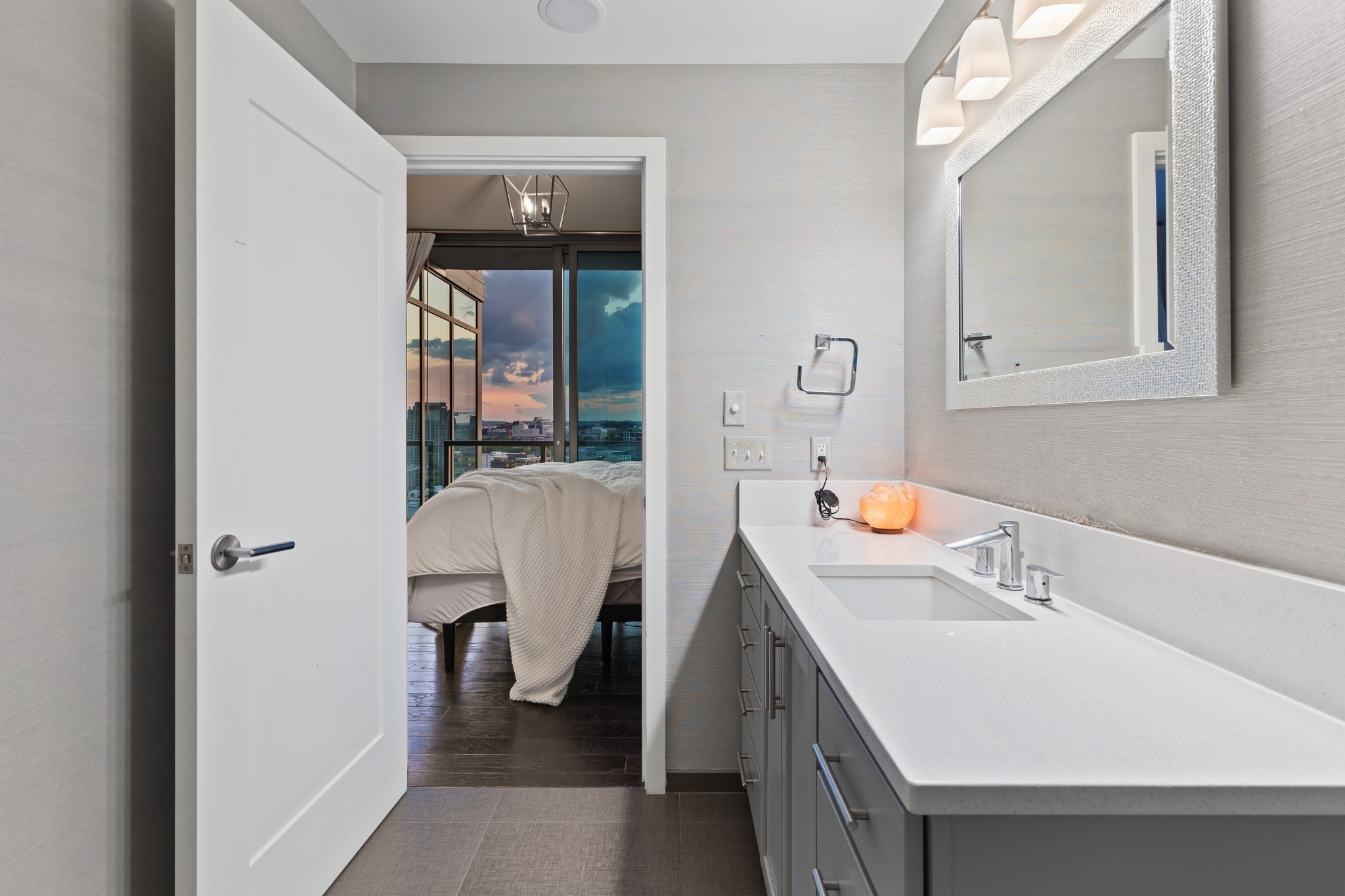 1212 Laurel St Unit: 2213