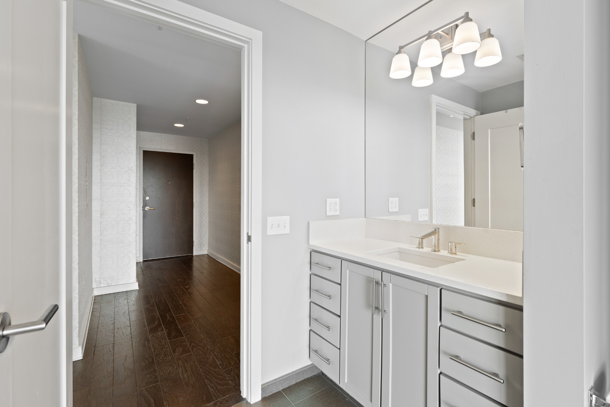 1212 Laurel St Unit: 2213