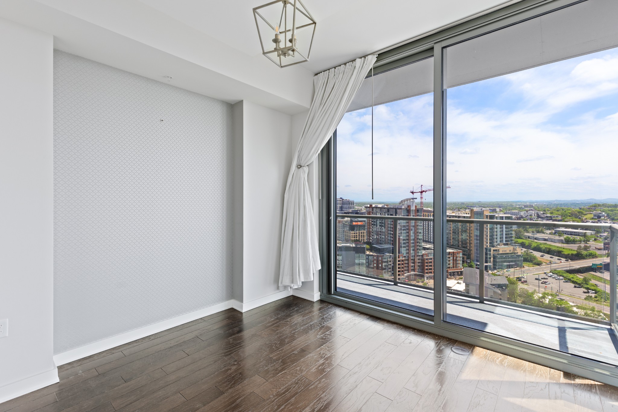 1212 Laurel St Unit: 2213