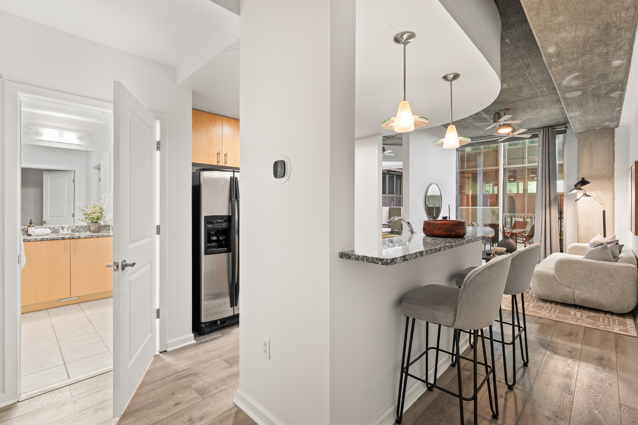 415 Church St Unit: 1009