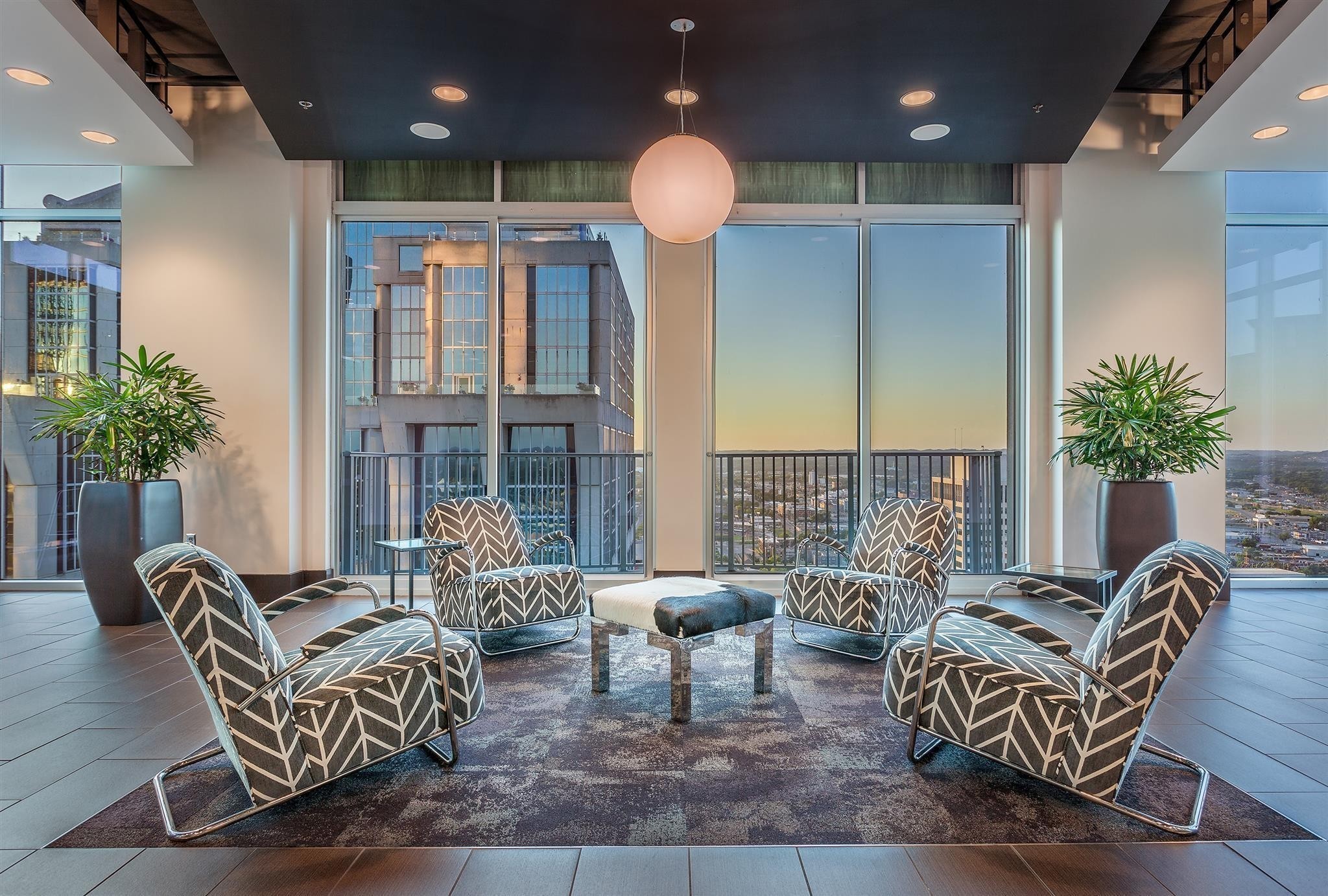 415 Church St Unit: 1009