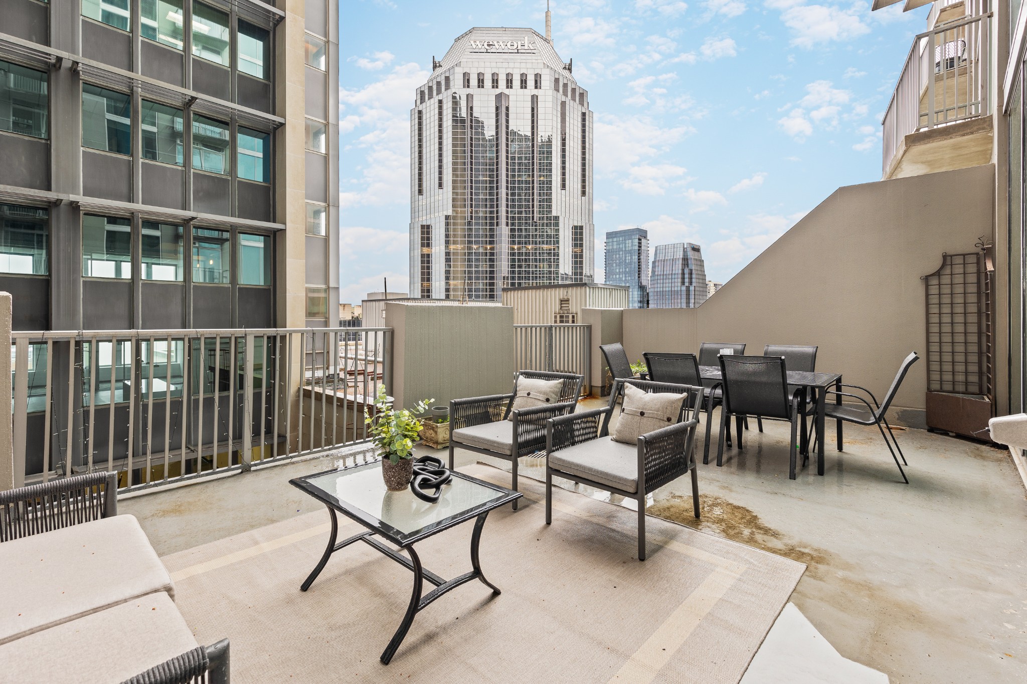 415 Church St Unit: 1009