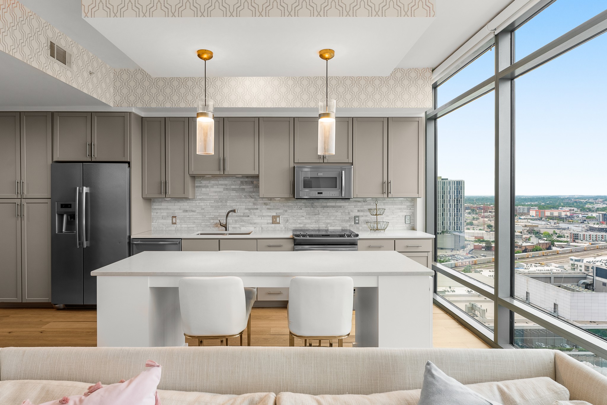 1212 Laurel St Unit: 2005