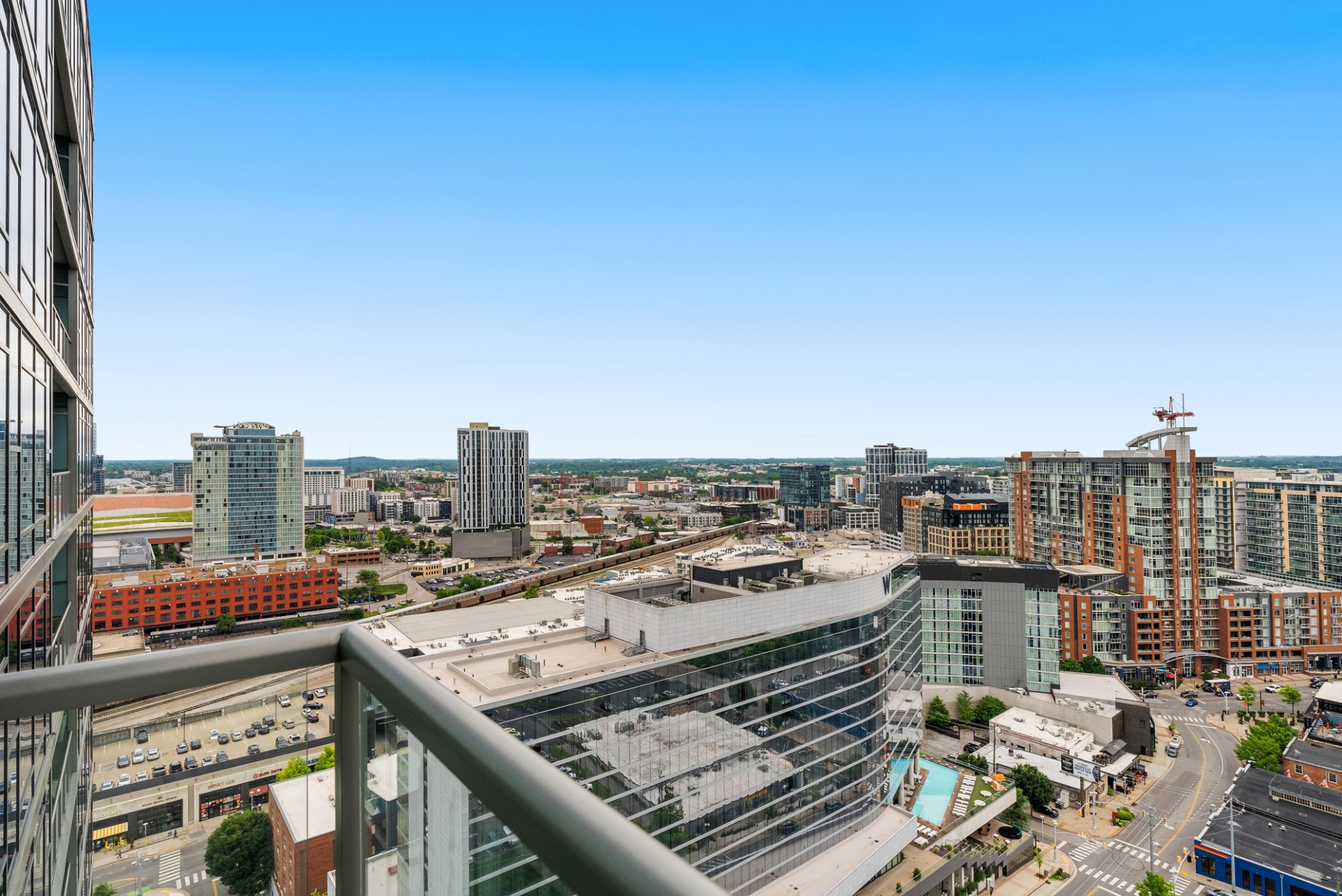 1212 Laurel St Unit: 2005