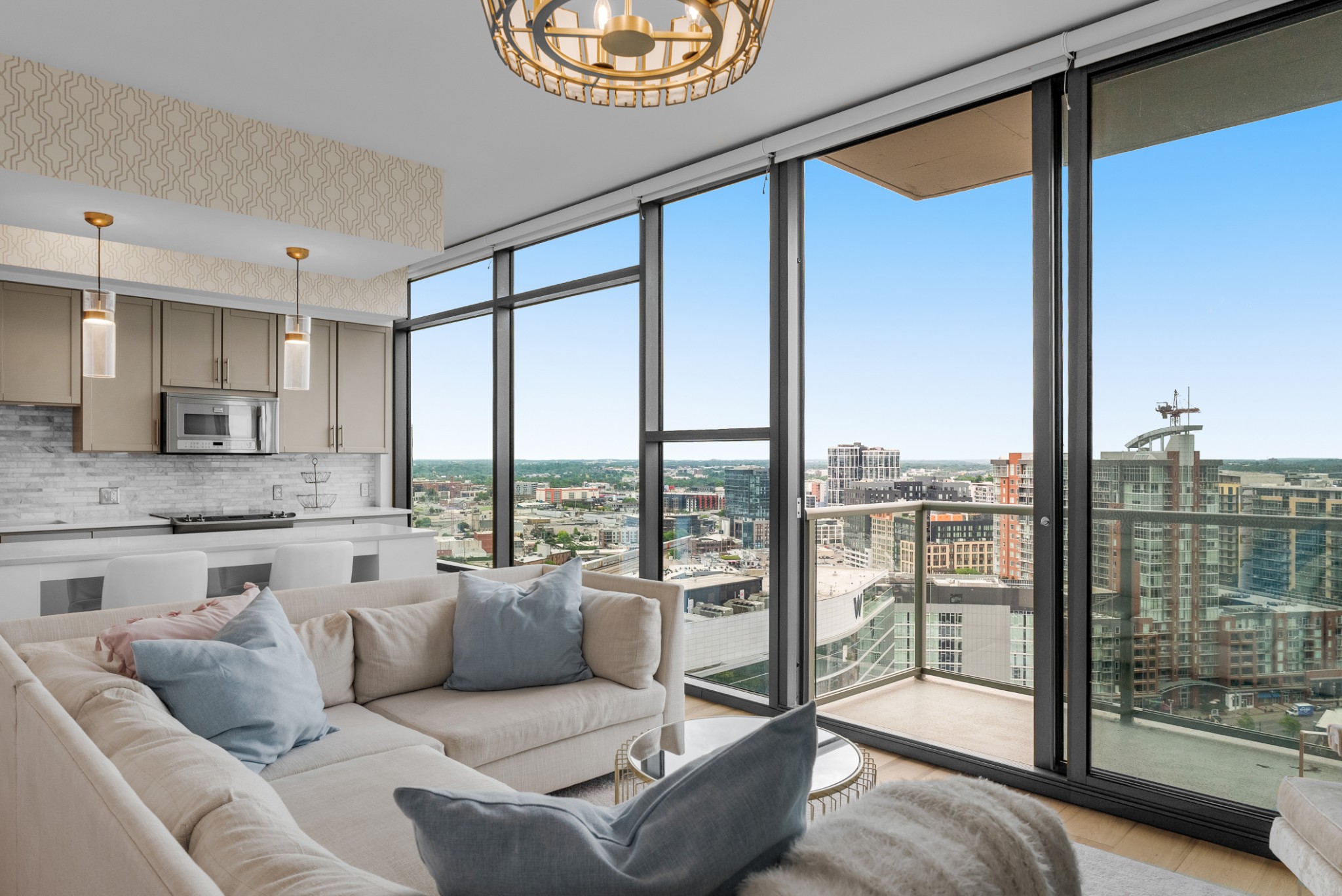 1212 Laurel St Unit: 2005