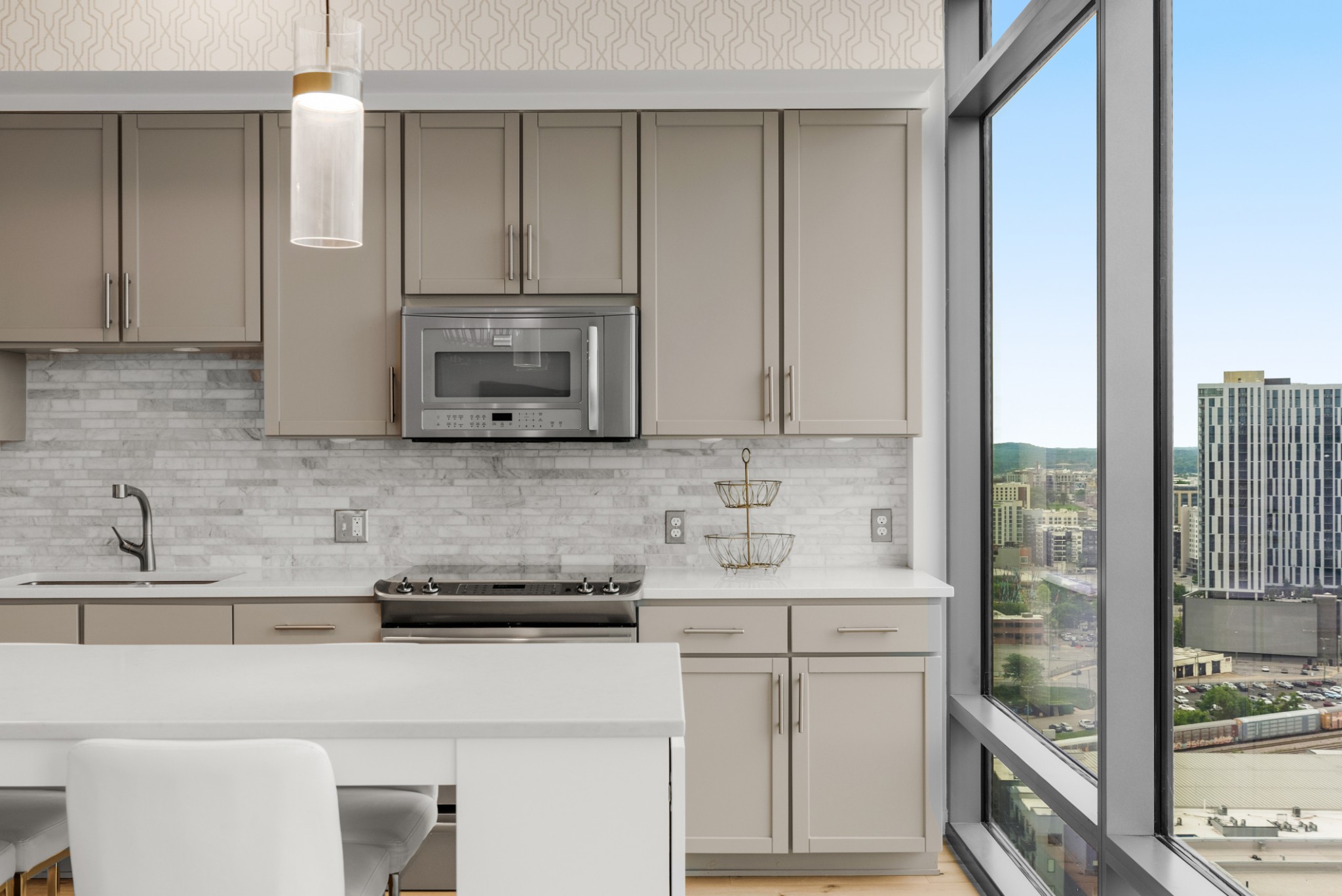 1212 Laurel St Unit: 2005