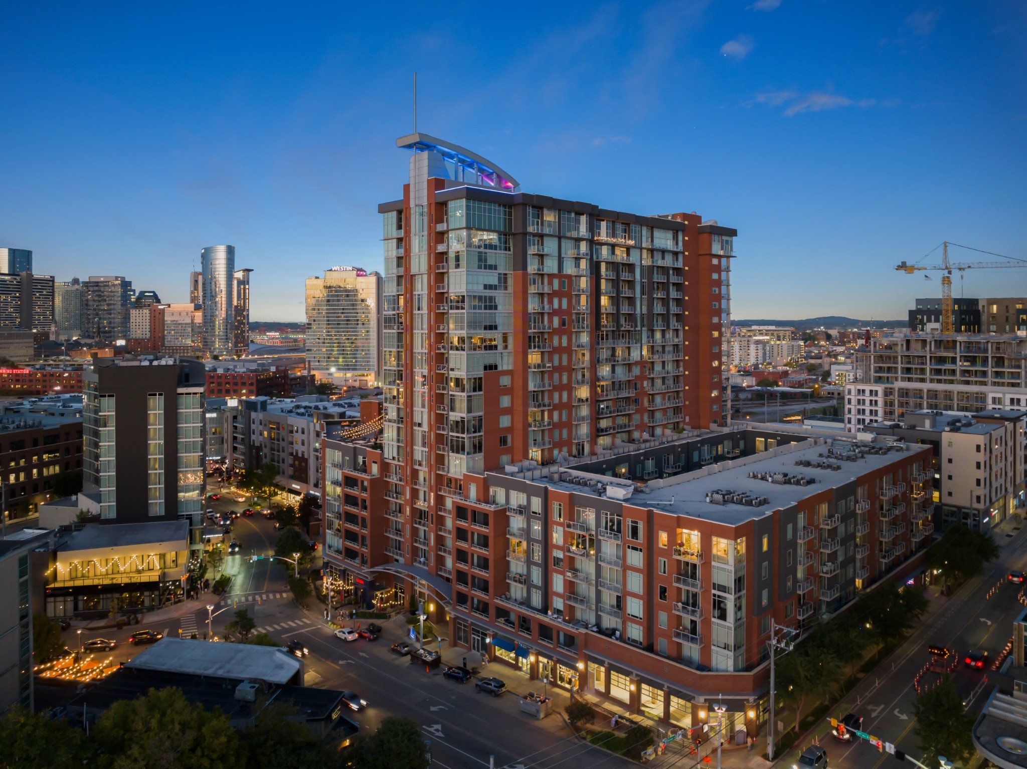 600 12th Ave, S Unit: 313