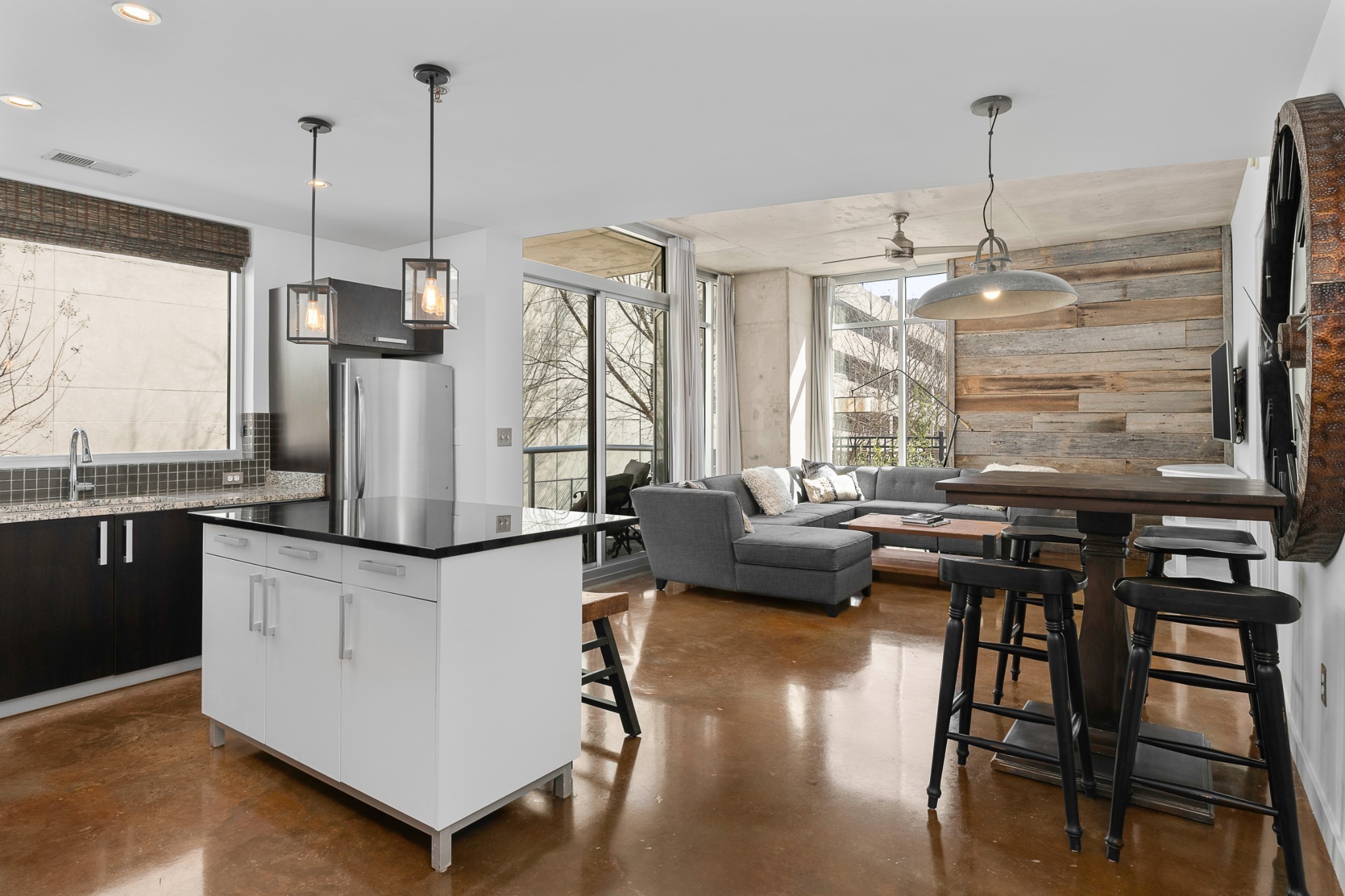 600 12th Ave, S Unit: 313