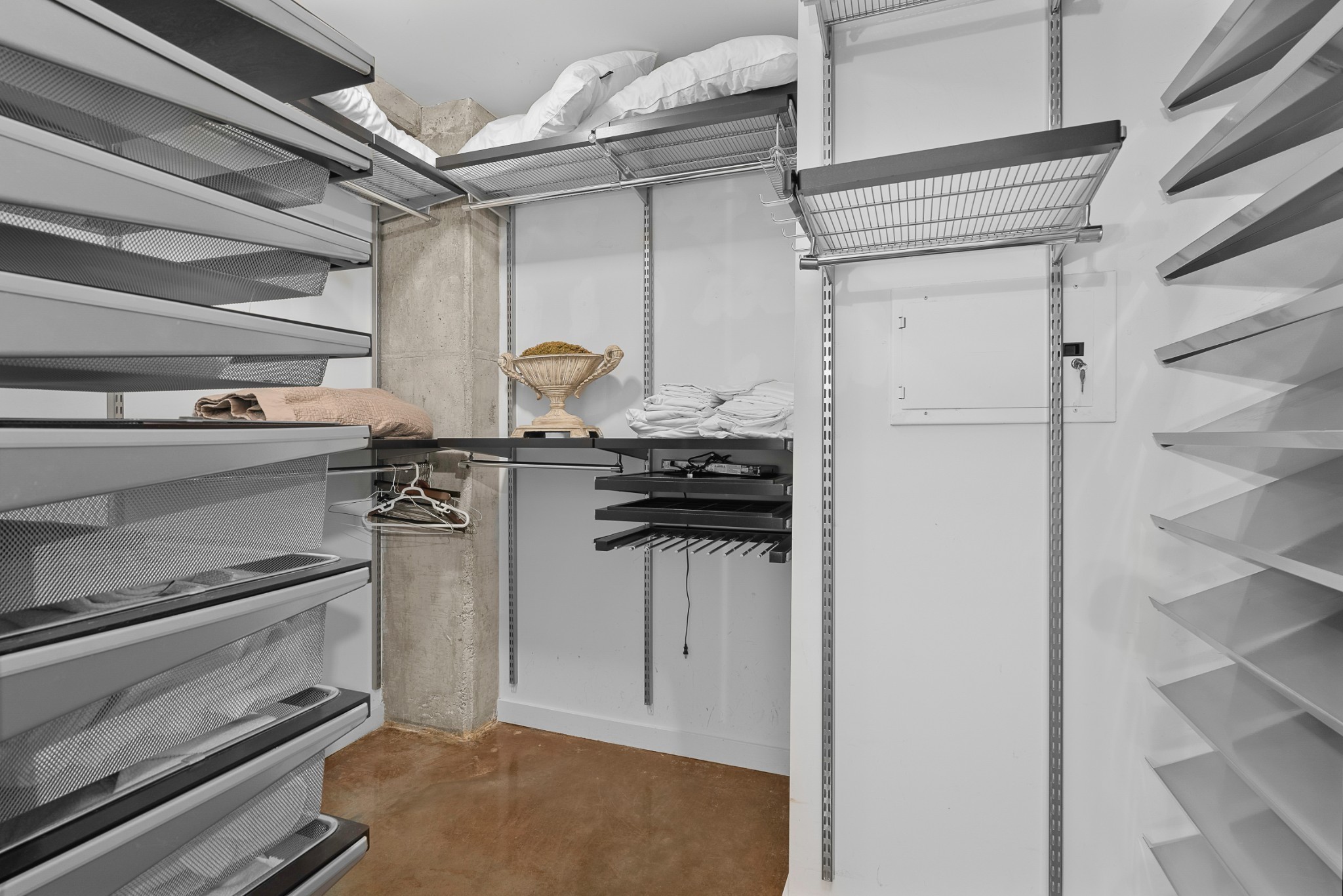 600 12th Ave, S Unit: 313