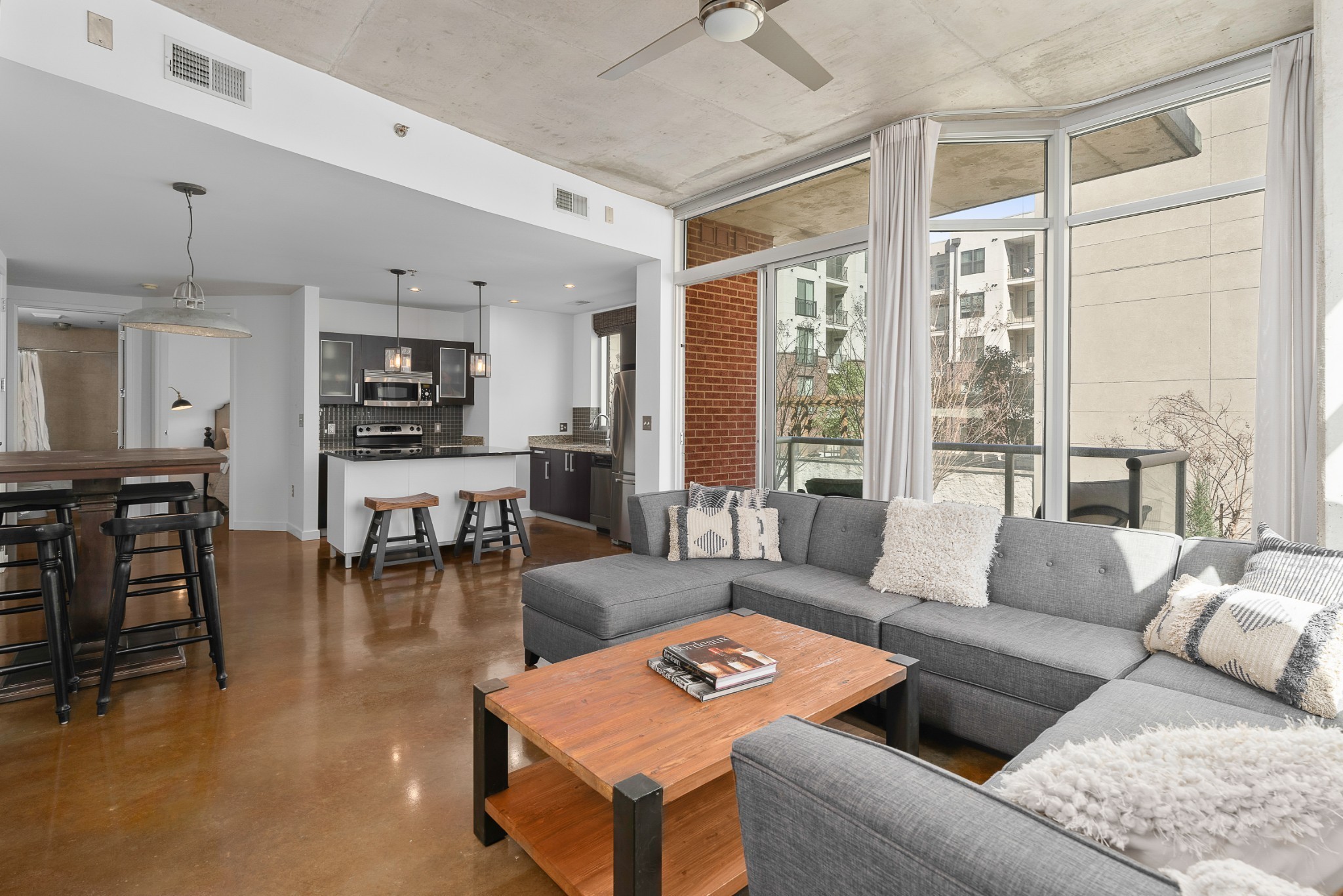 600 12th Ave, S Unit: 313