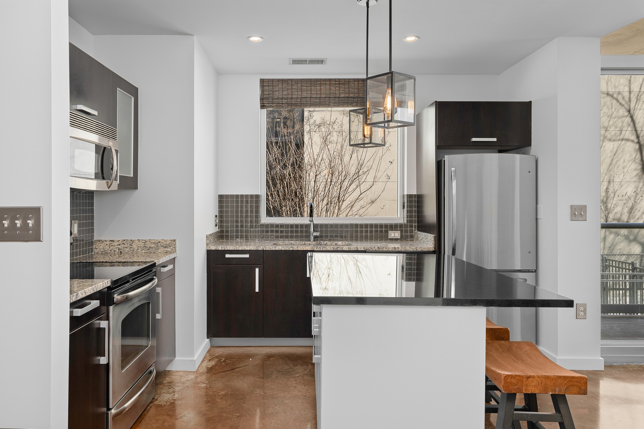 600 12th Ave, S Unit: 313