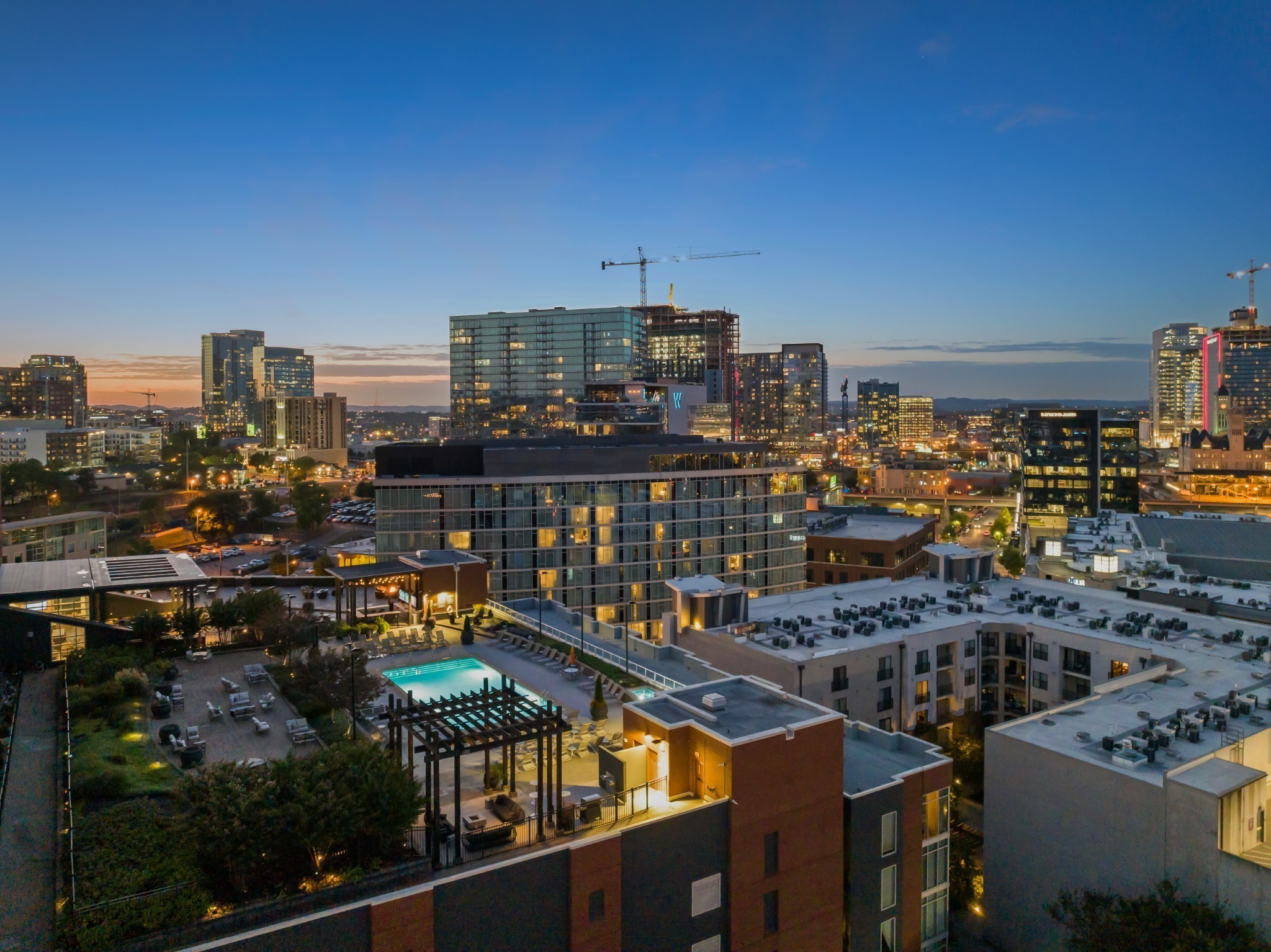 600 12th Ave, S Unit: 313