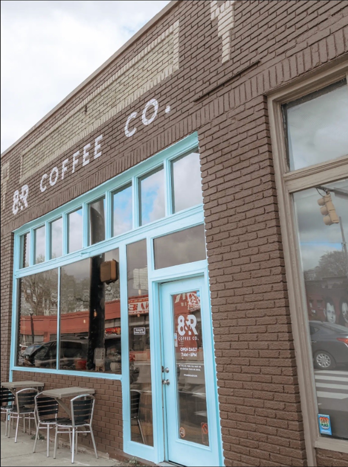 2021 Beech Ave Unit: 1