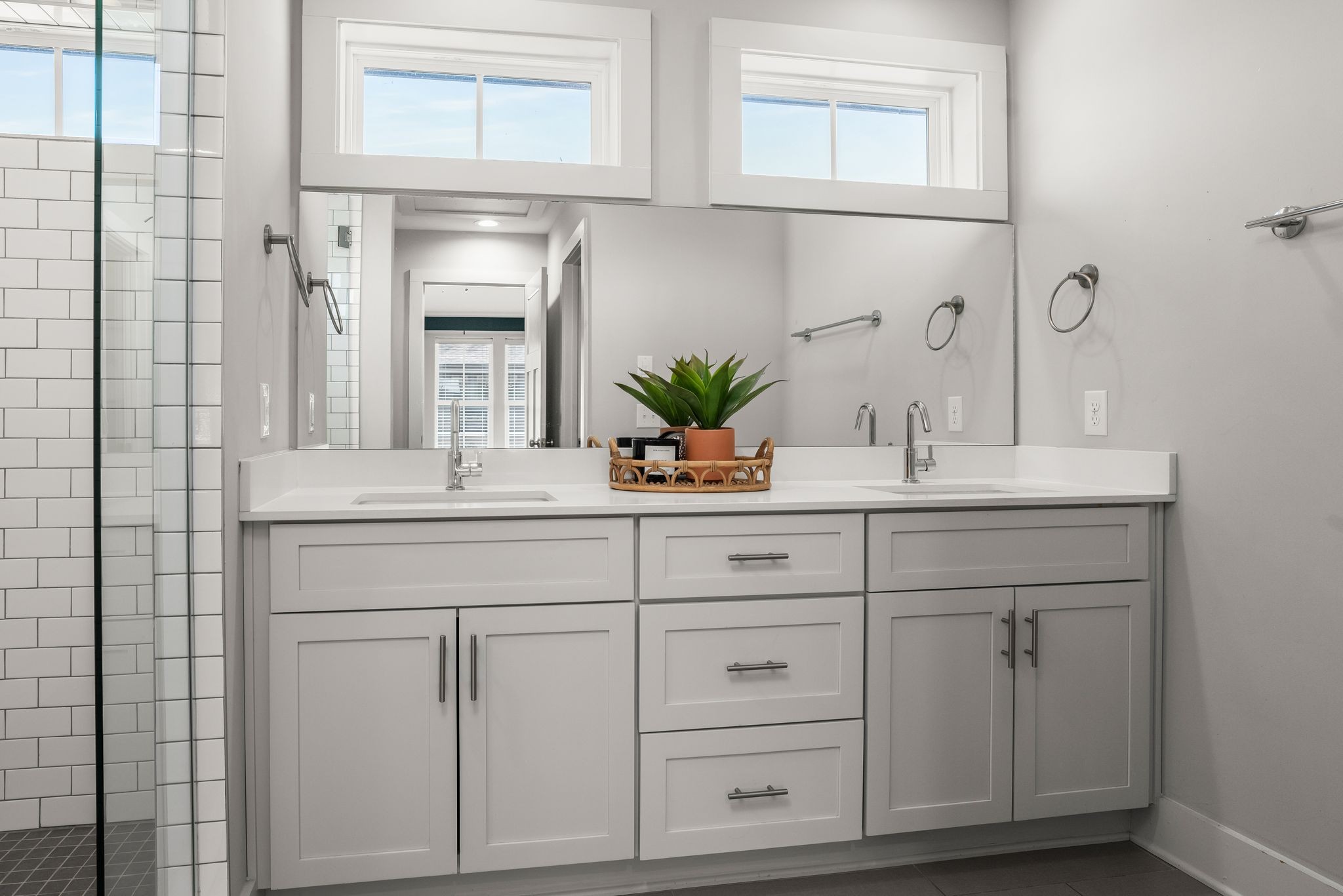 2021 Beech Ave Unit: 1