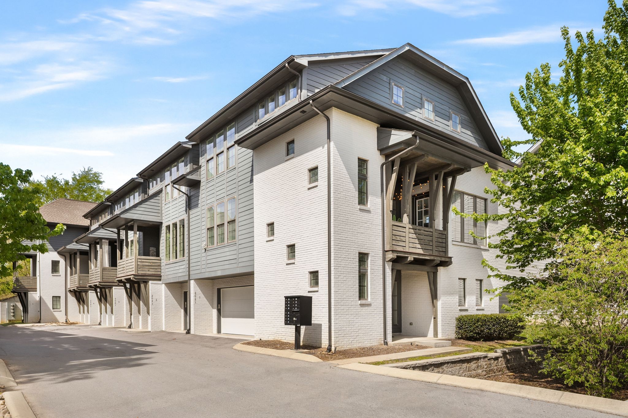 2021 Beech Ave Unit: 1