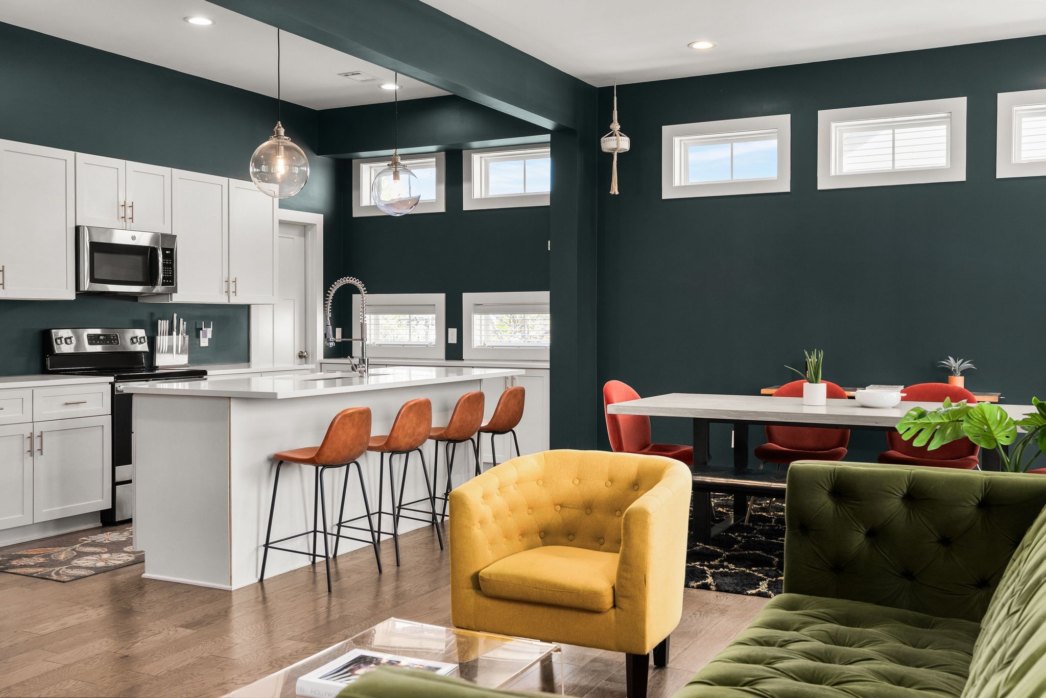 2021 Beech Ave Unit: 1