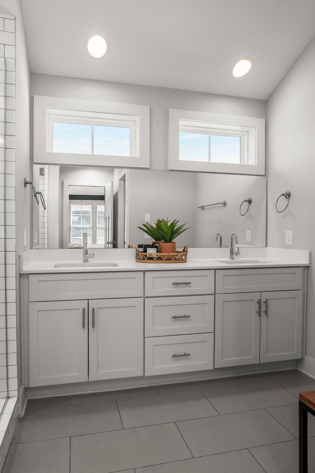 2021 Beech Ave Unit: 1