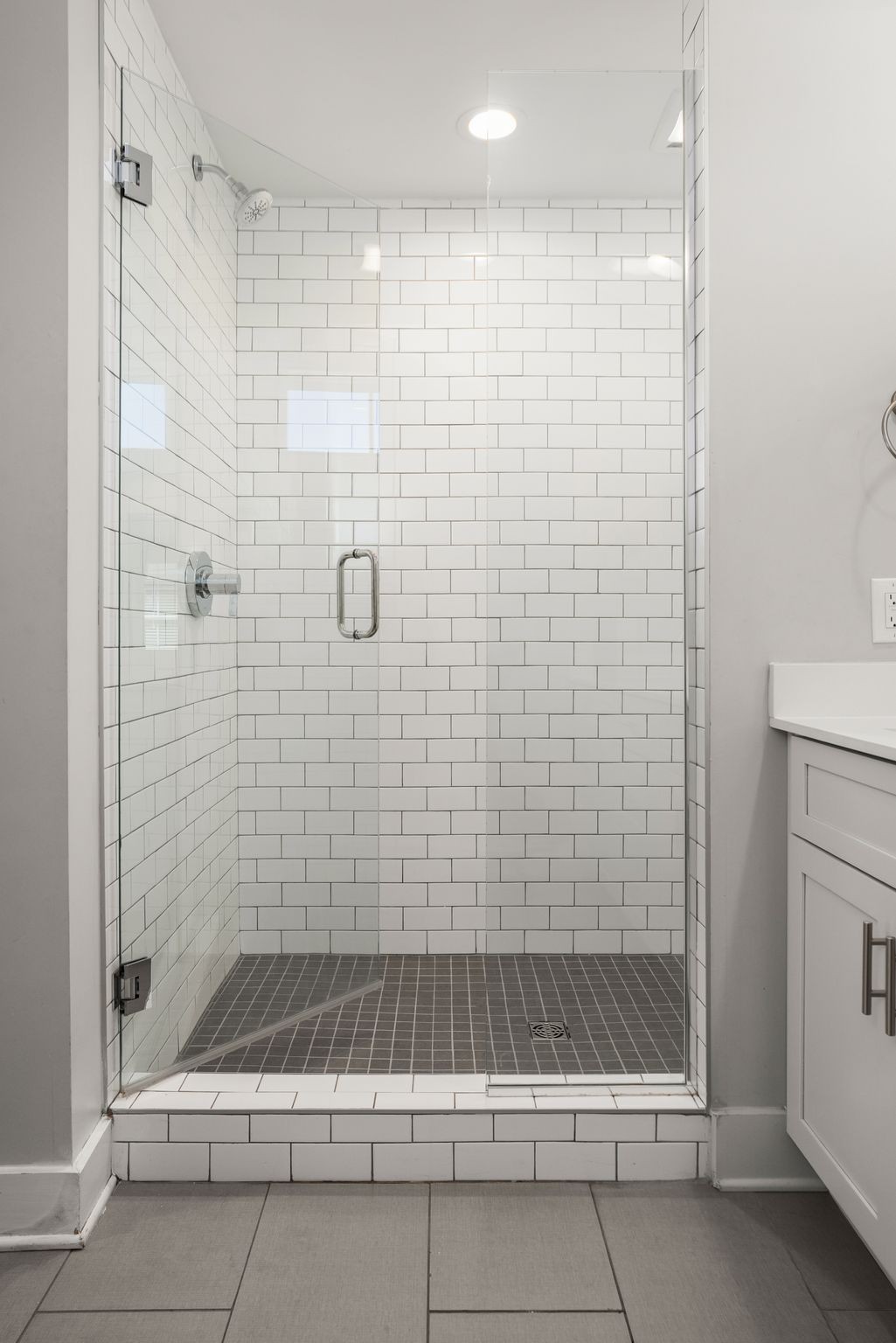 2021 Beech Ave Unit: 1