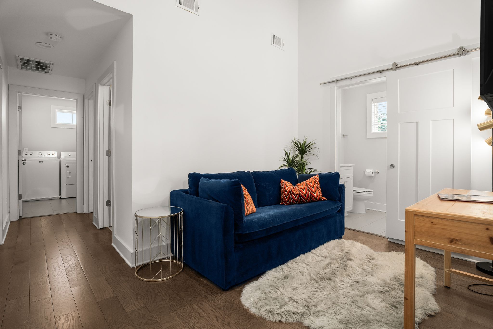 2021 Beech Ave Unit: 1