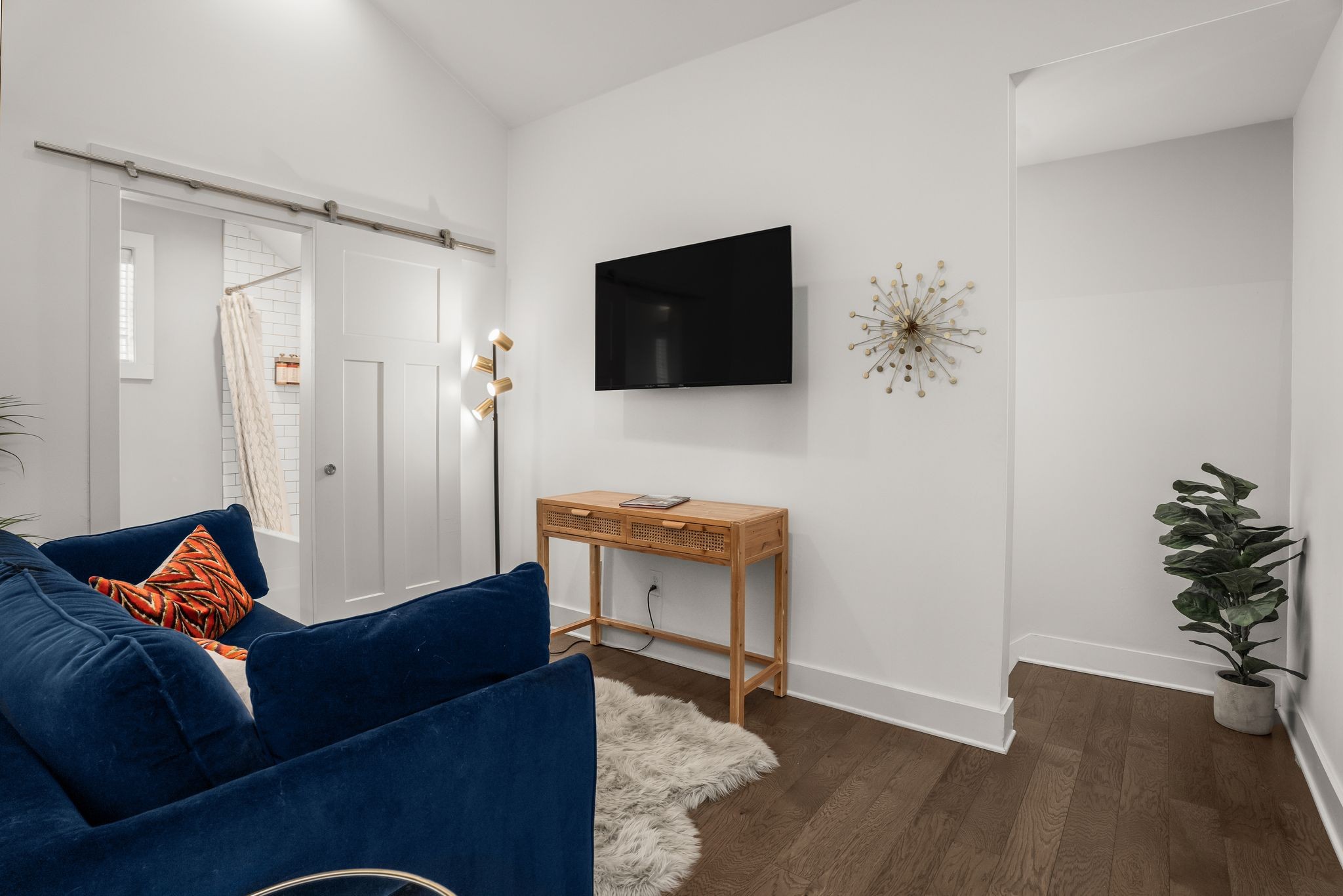 2021 Beech Ave Unit: 1