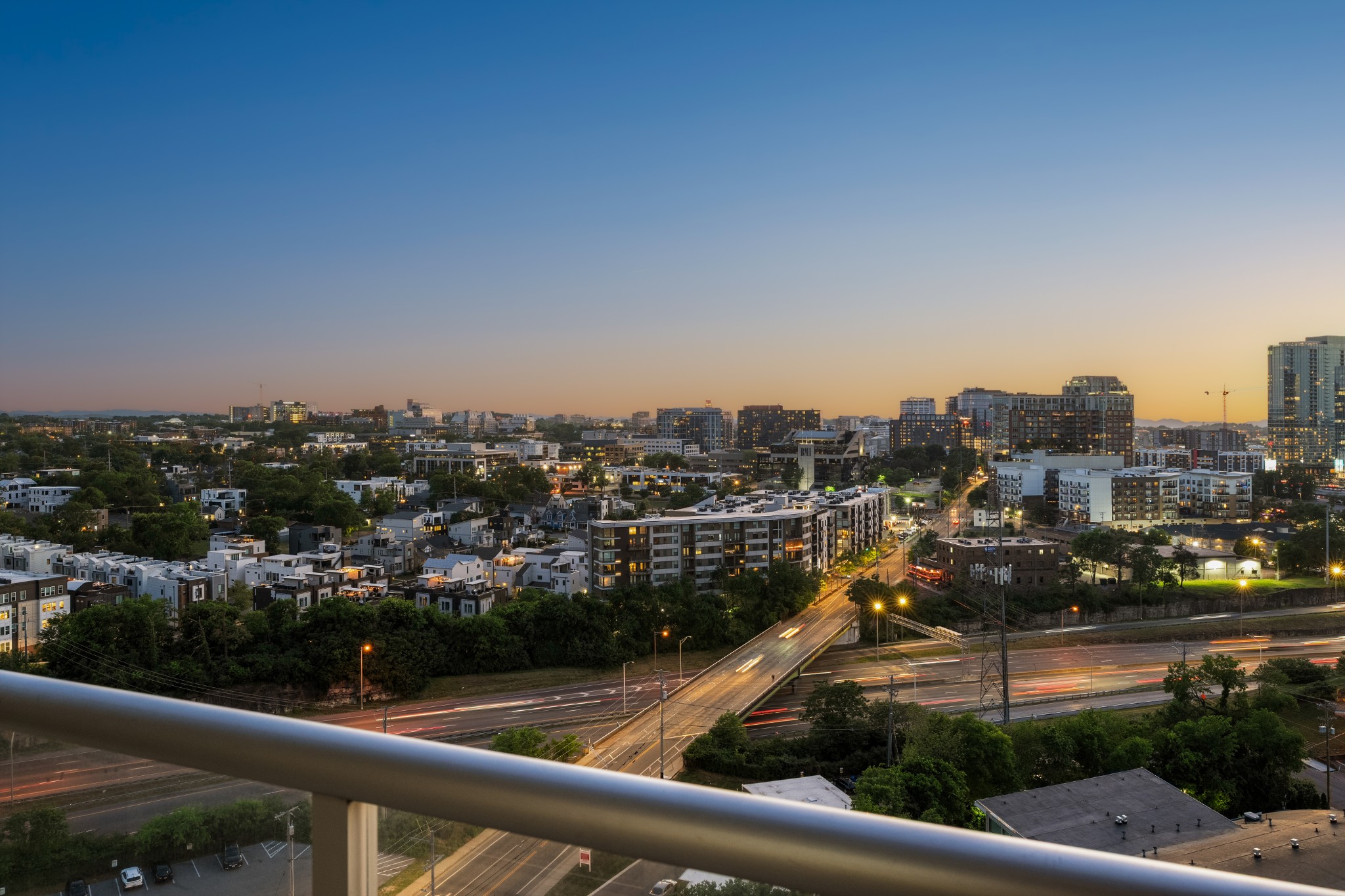 600 12th Ave, S Unit: 2000