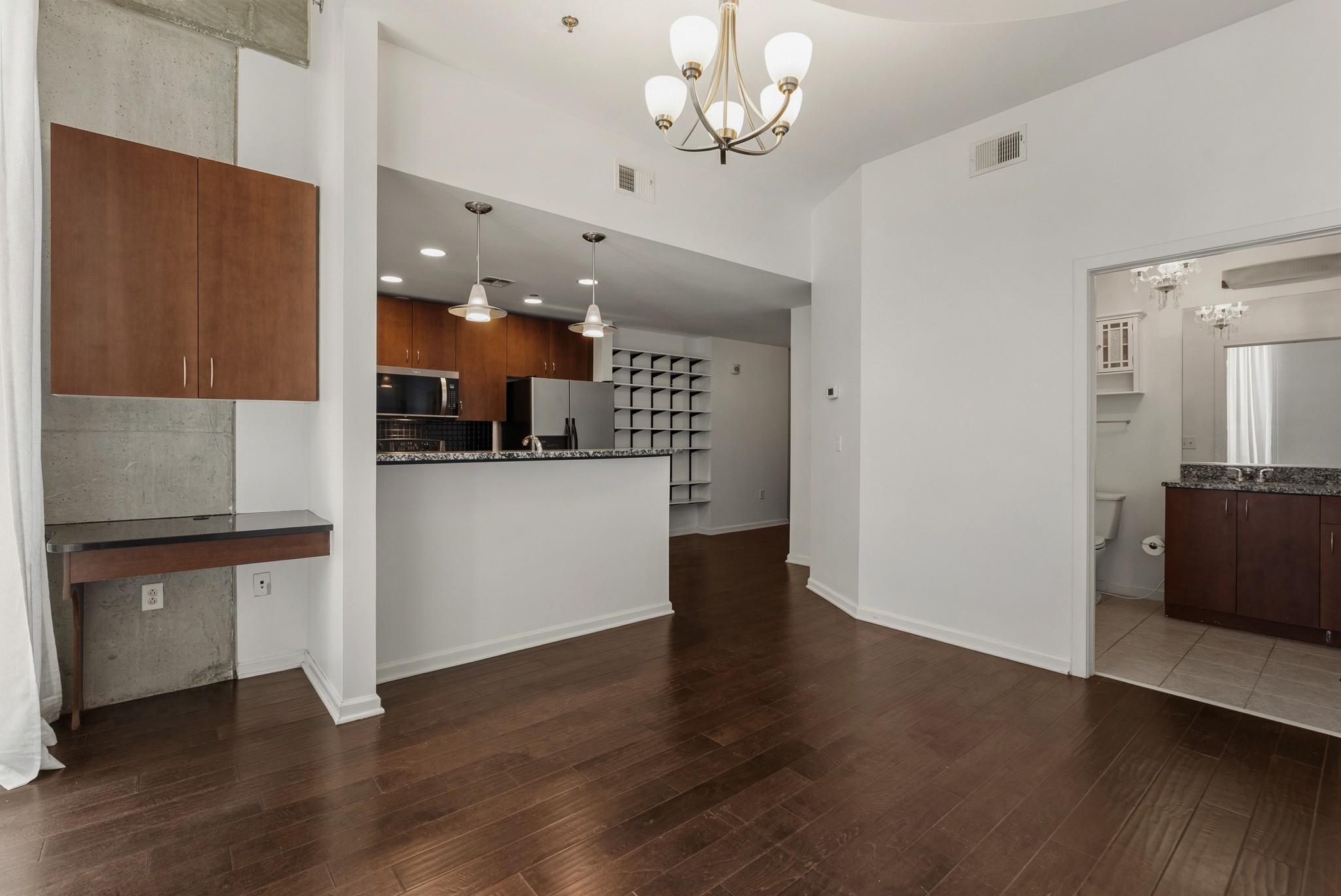 415 Church St Unit: 2907