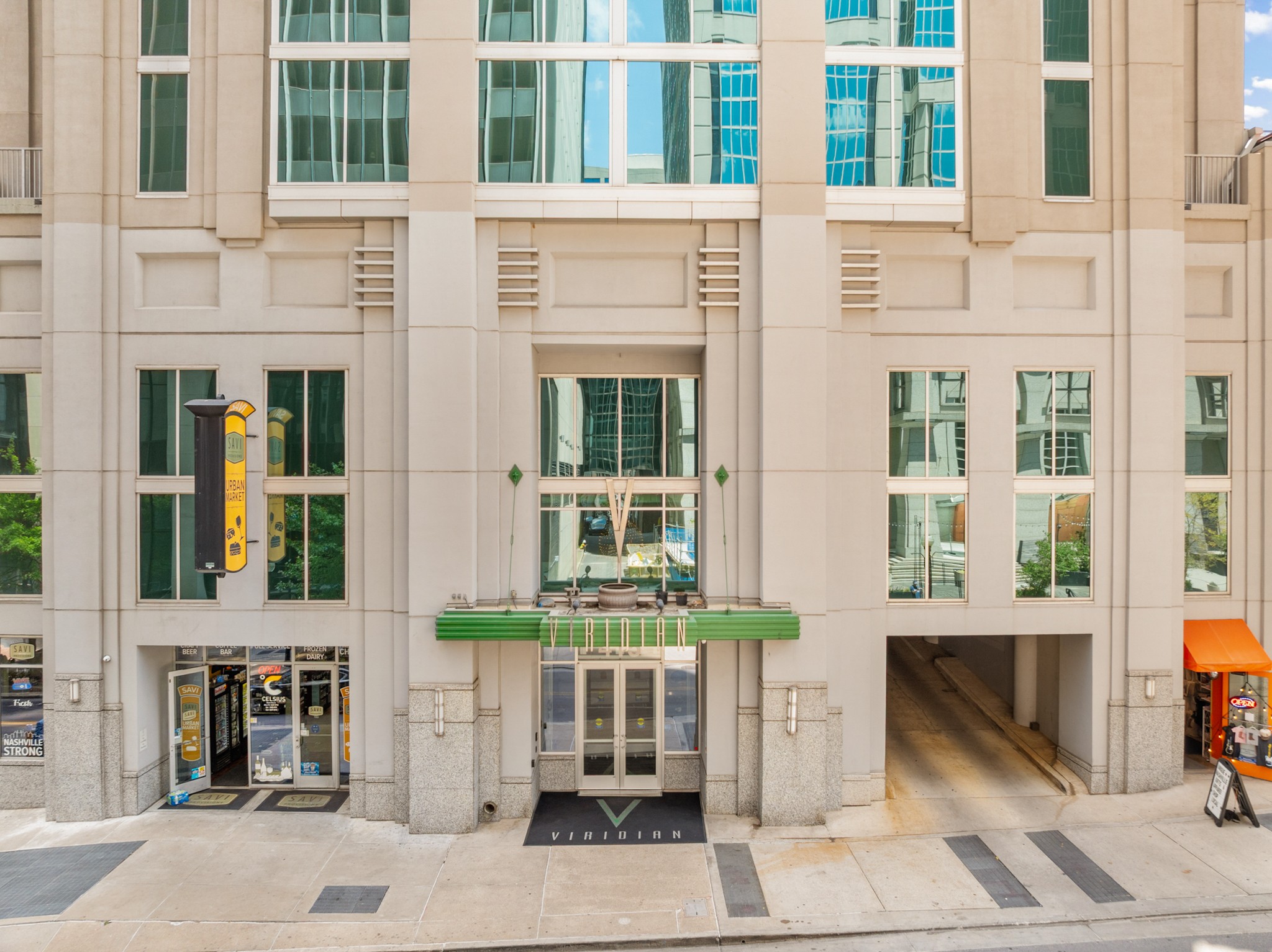 415 Church St Unit: 2907