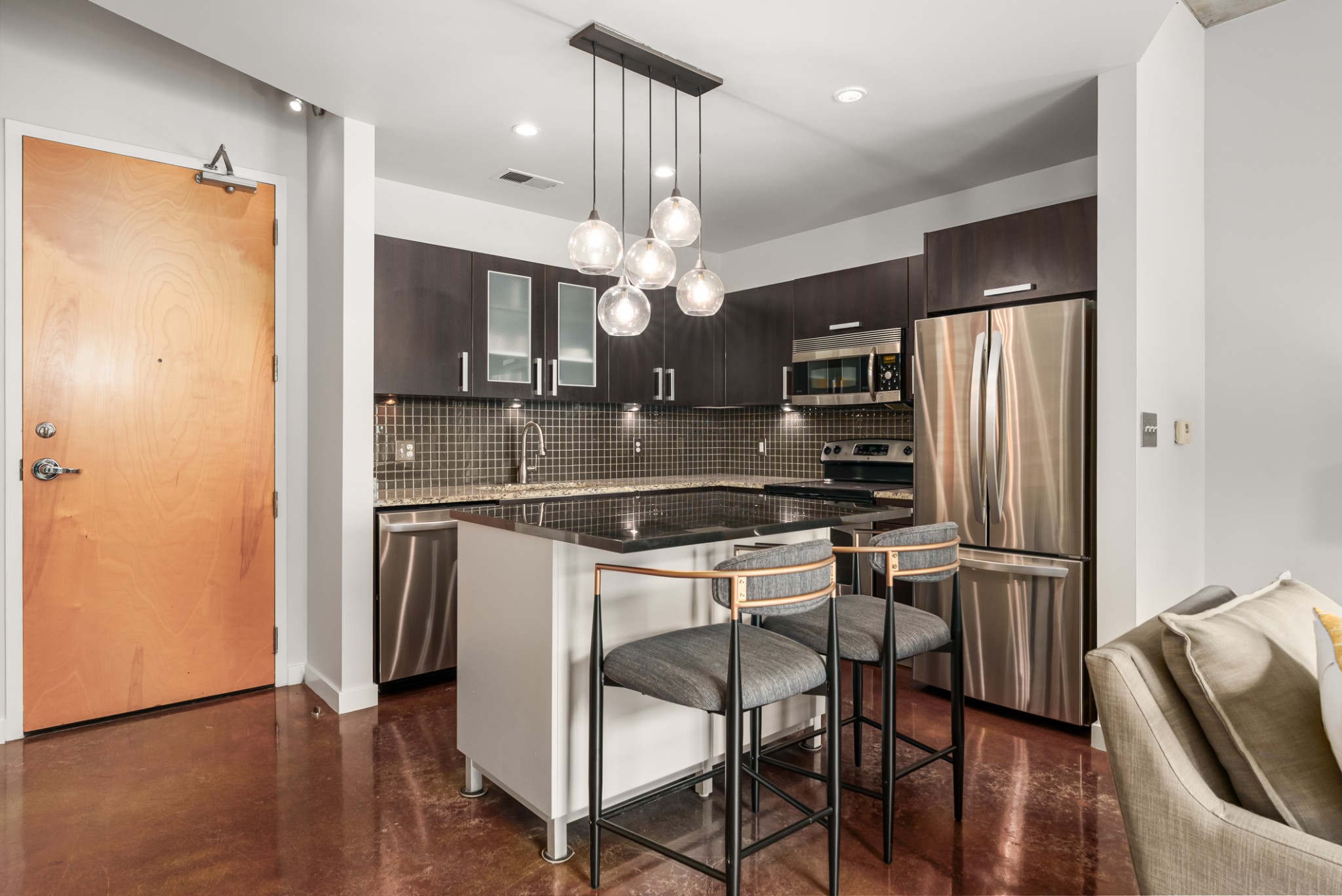 600 12th Ave, S Unit: 607