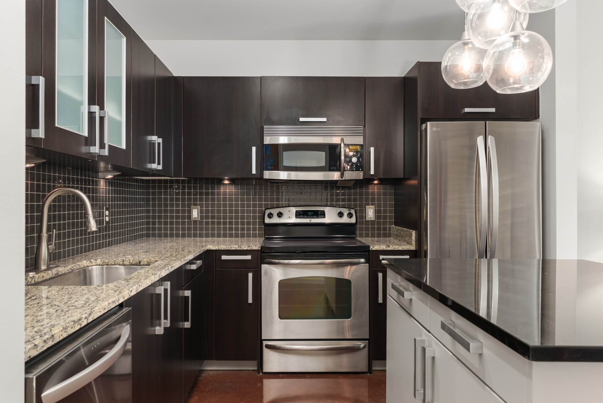 600 12th Ave, S Unit: 607