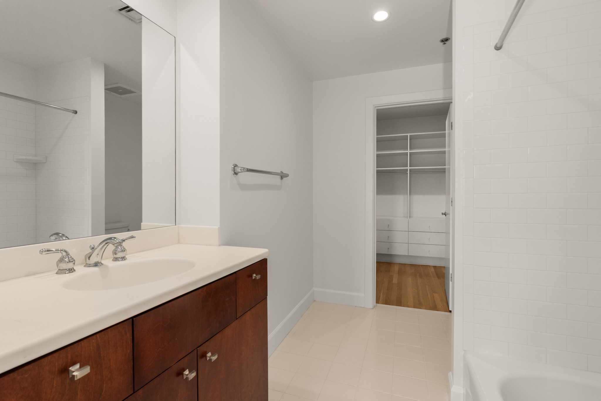 3014 Hedrick St Unit: 506