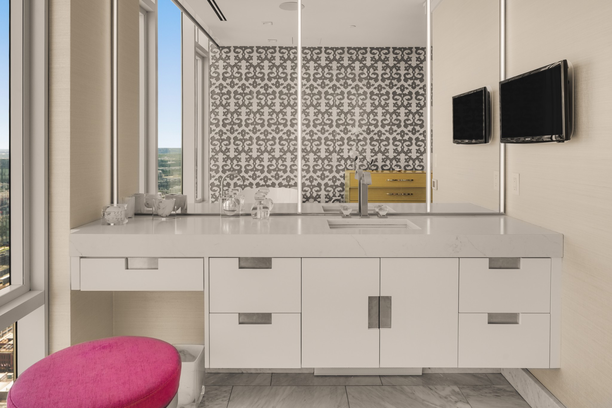 515 Church St Unit: 4501