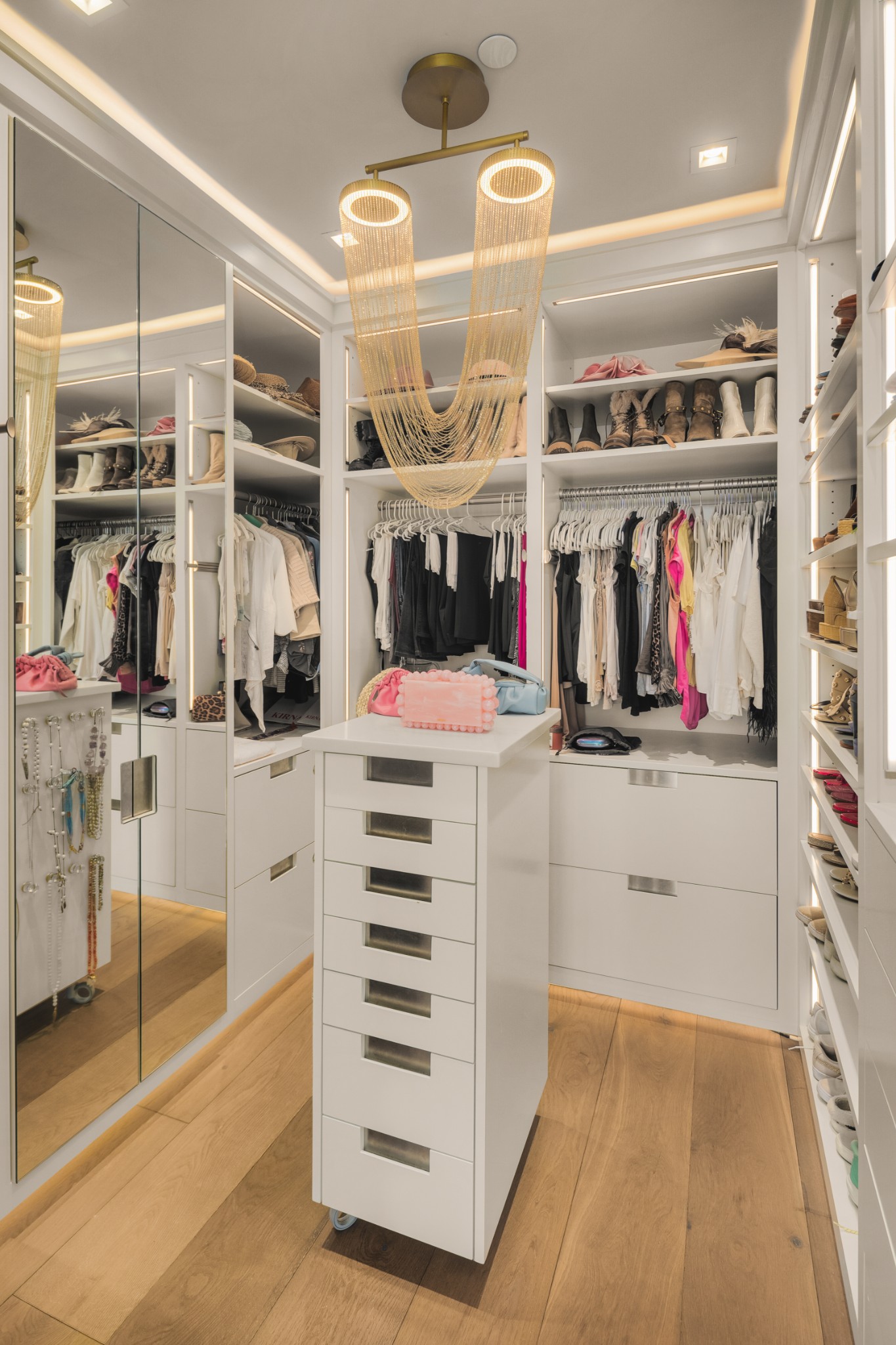 515 Church St Unit: 4501