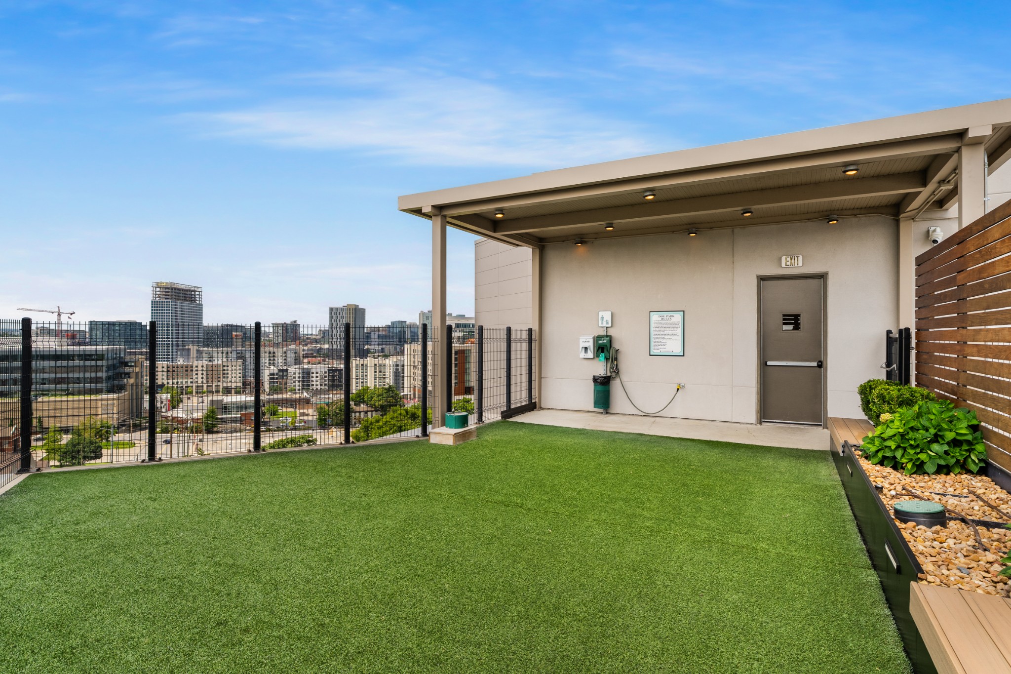 20 Rutledge St Unit: 303