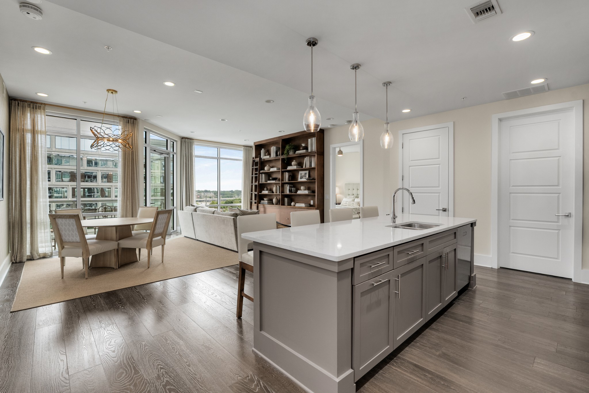20 Rutledge St Unit: 303