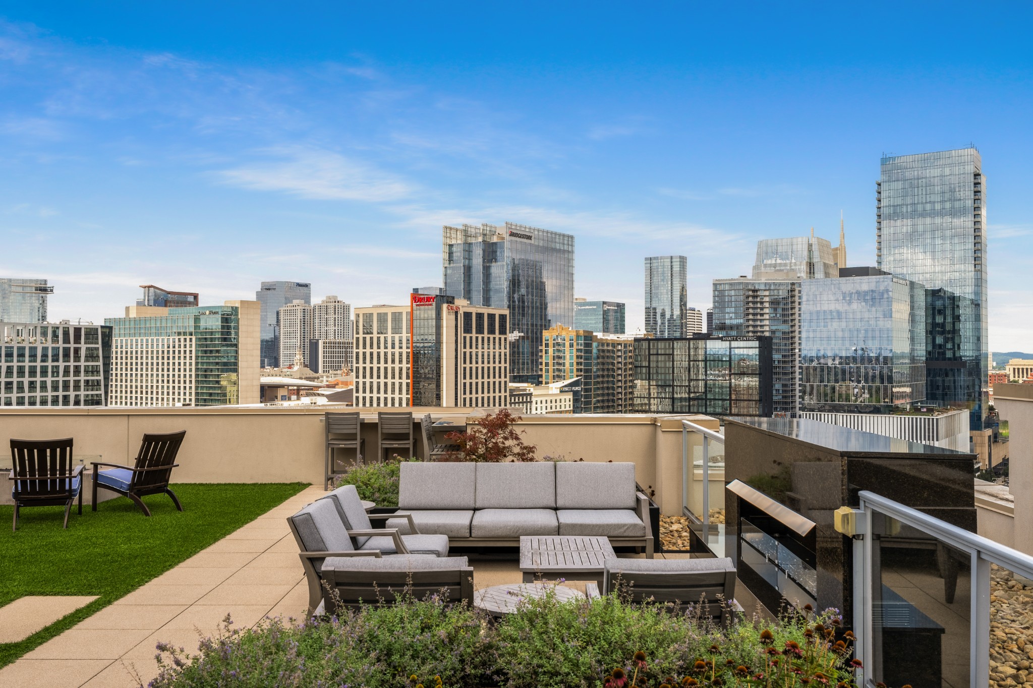 20 Rutledge St Unit: 303