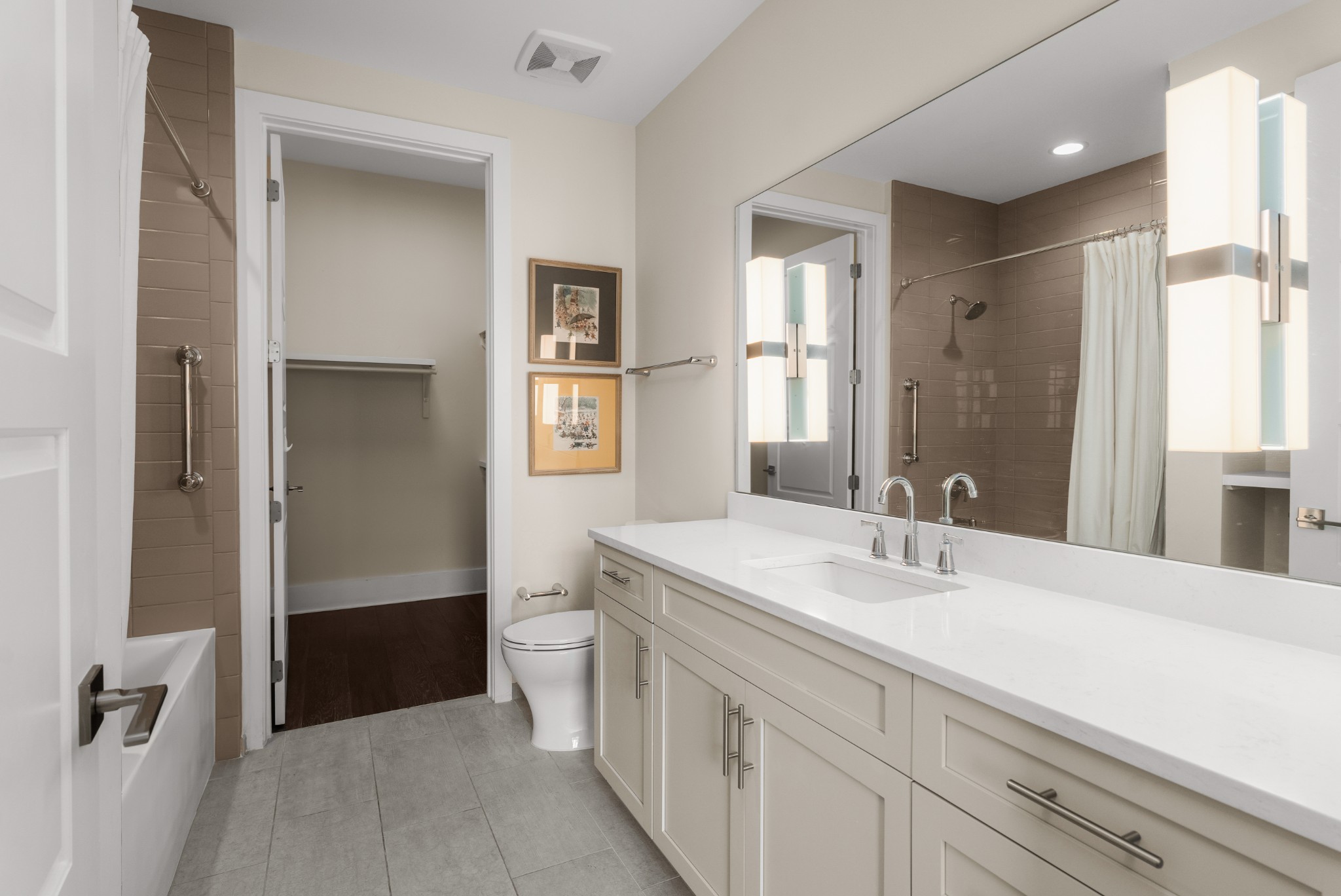 20 Rutledge St Unit: 303
