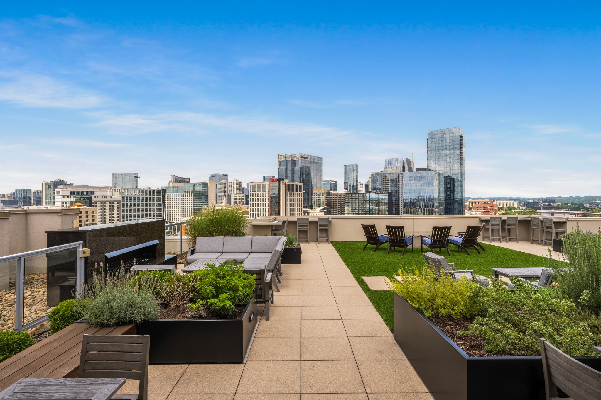 20 Rutledge St Unit: 303