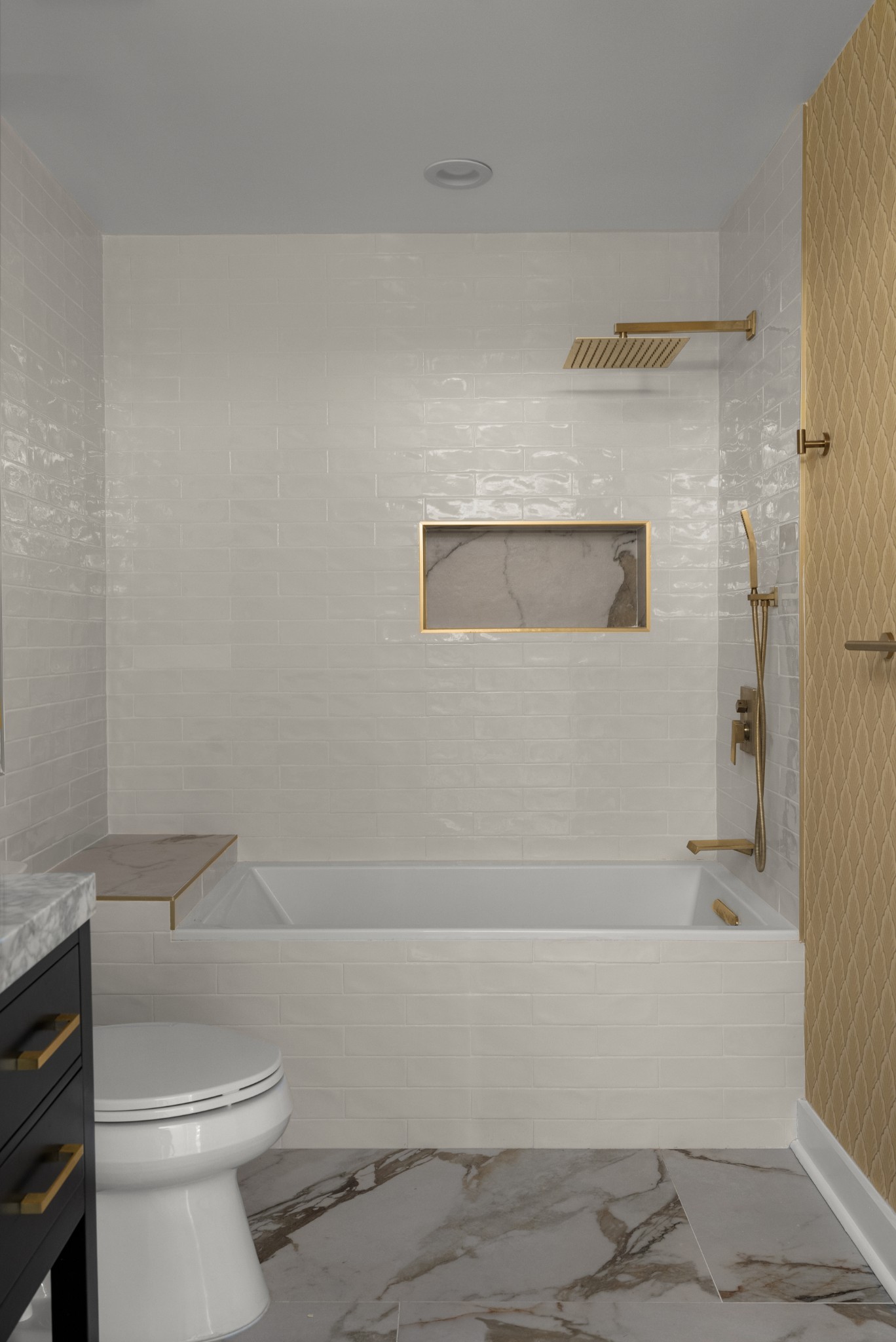 1212 Laurel St Unit: 609