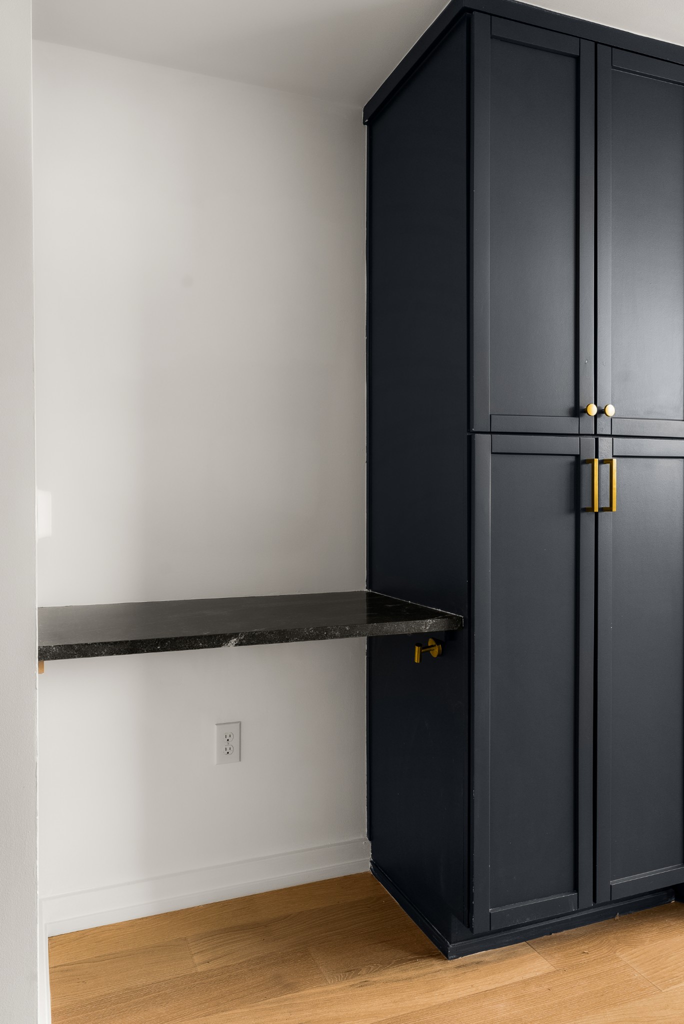 1212 Laurel St Unit: 609