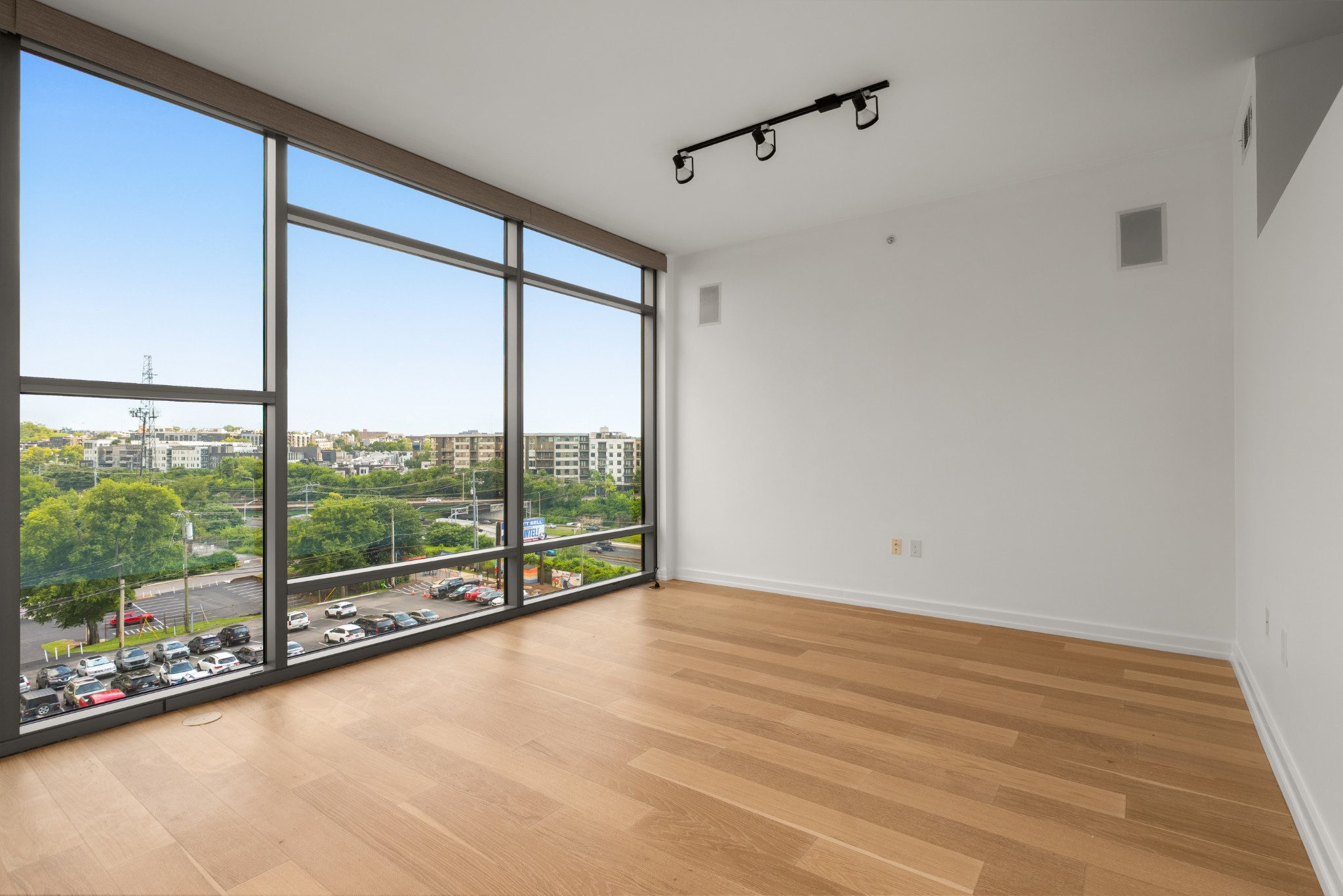 1212 Laurel St Unit: 609
