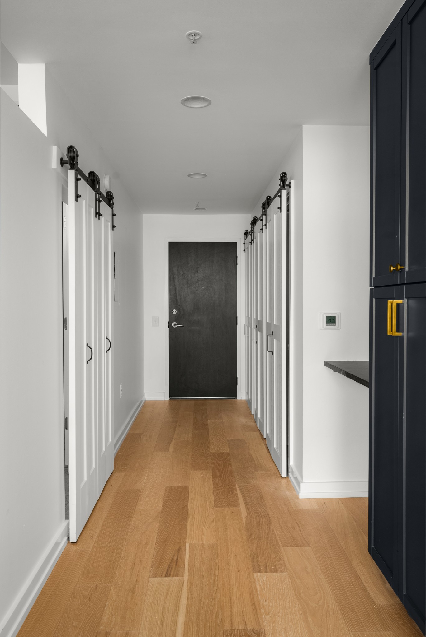 1212 Laurel St Unit: 609