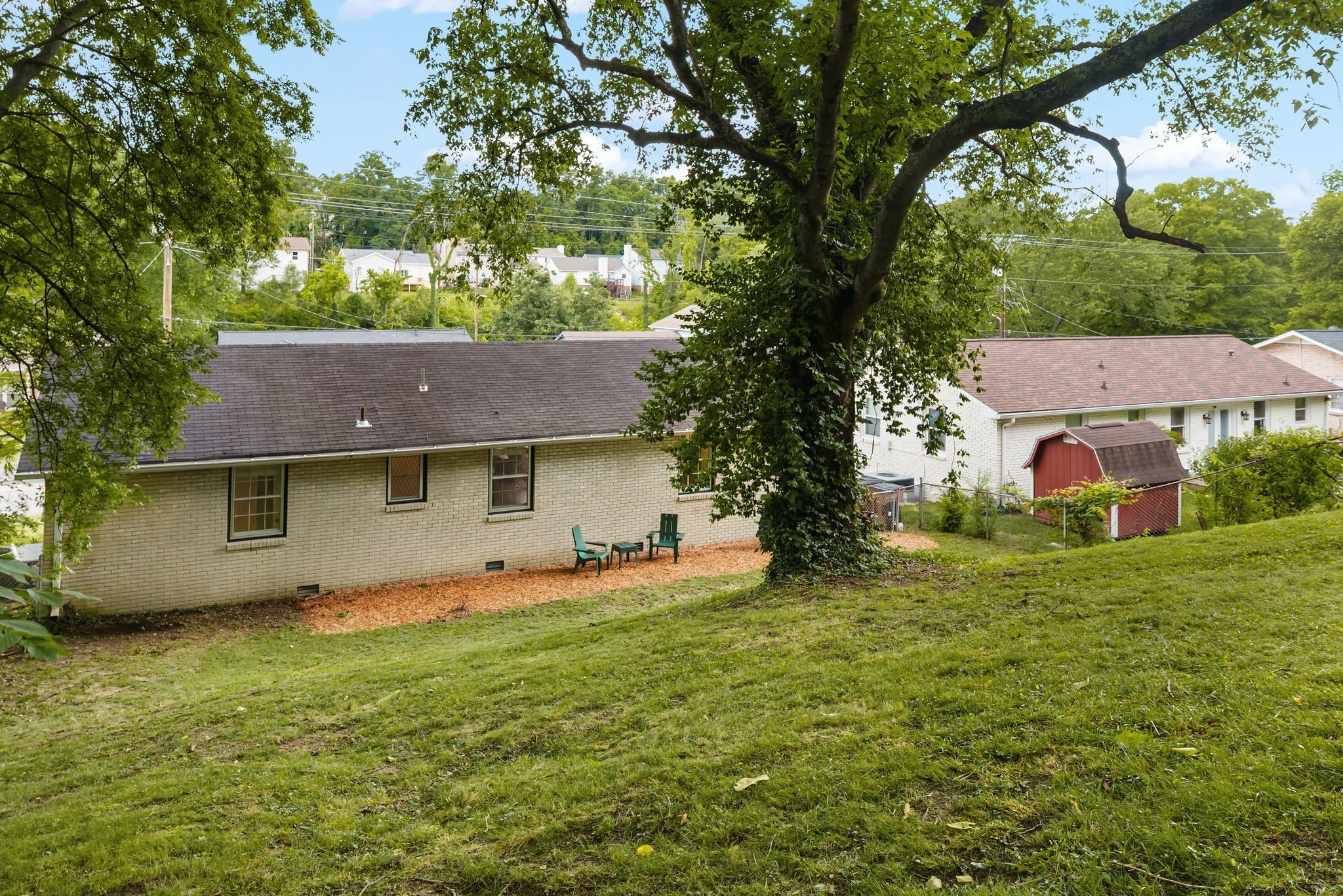 654 Huntington Pkwy
