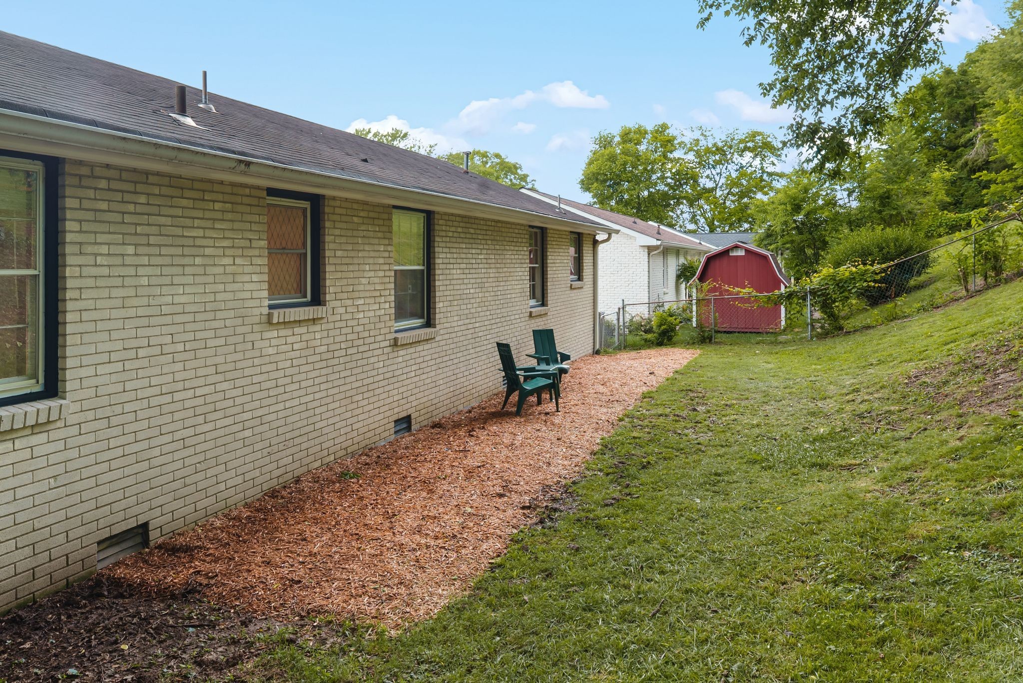 654 Huntington Pkwy