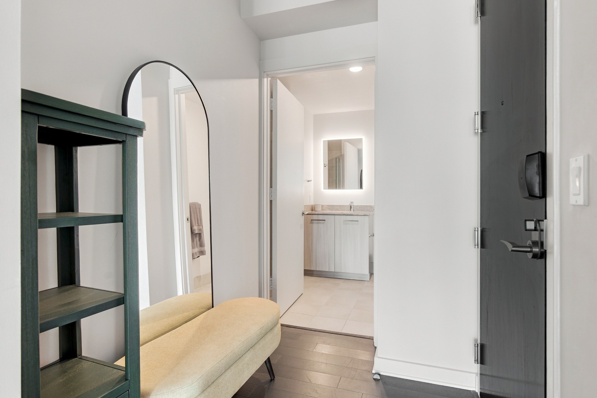 515 Church St Unit: 3302