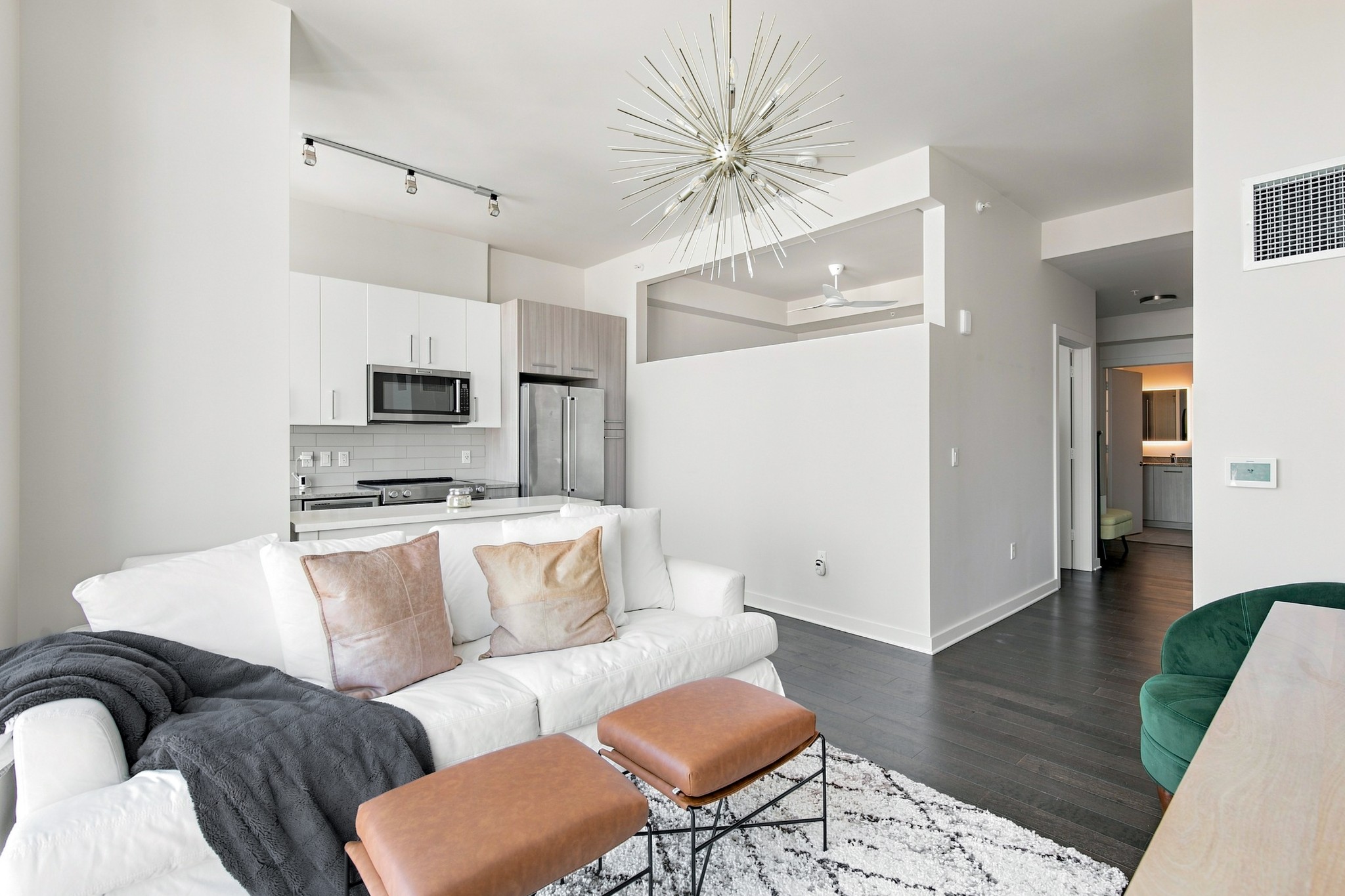 515 Church St Unit: 3302