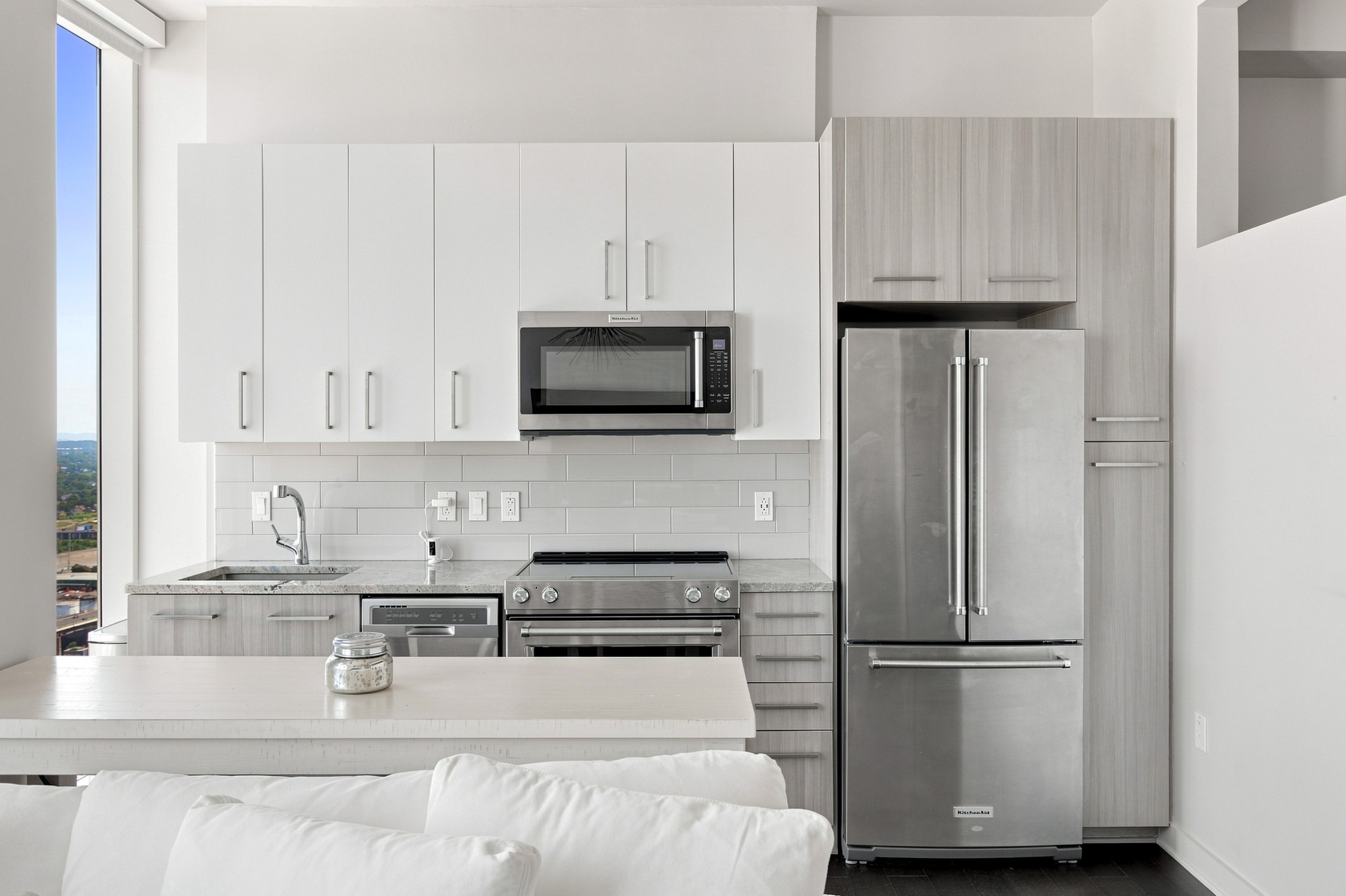 515 Church St Unit: 3302