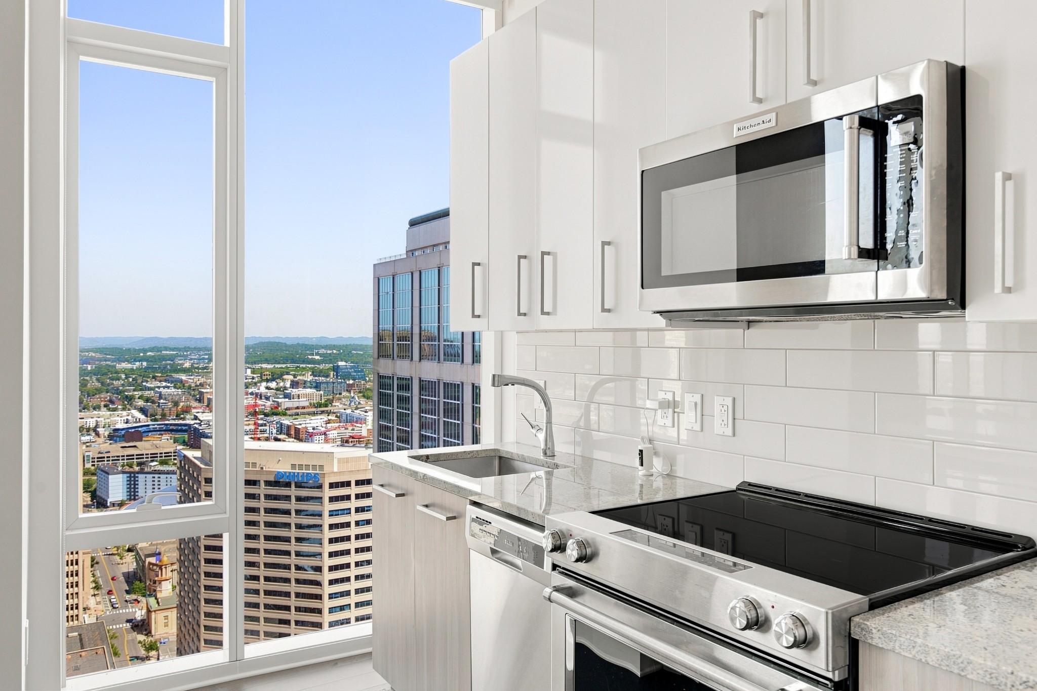 515 Church St Unit: 3302